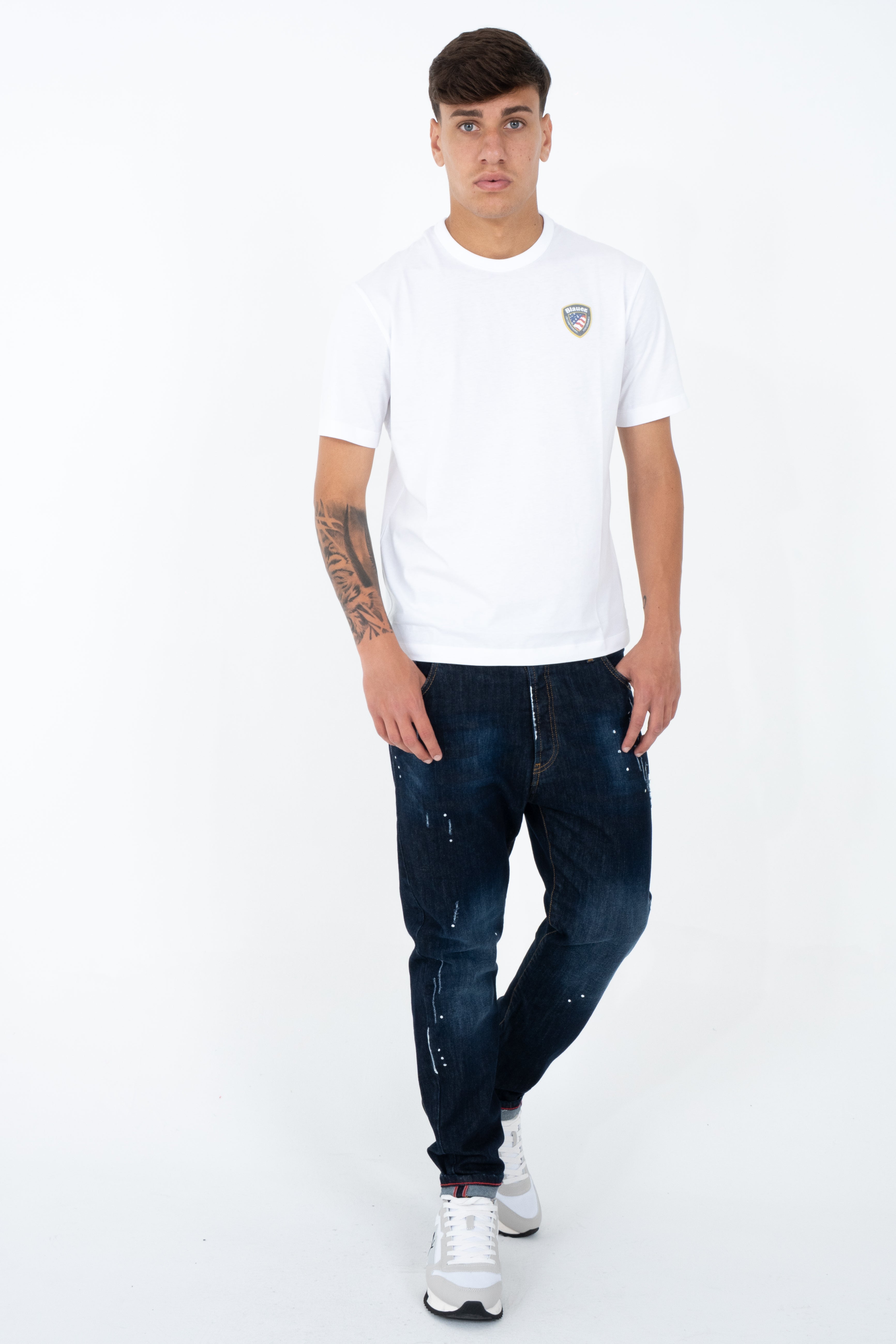 T-Shirt basic con logo