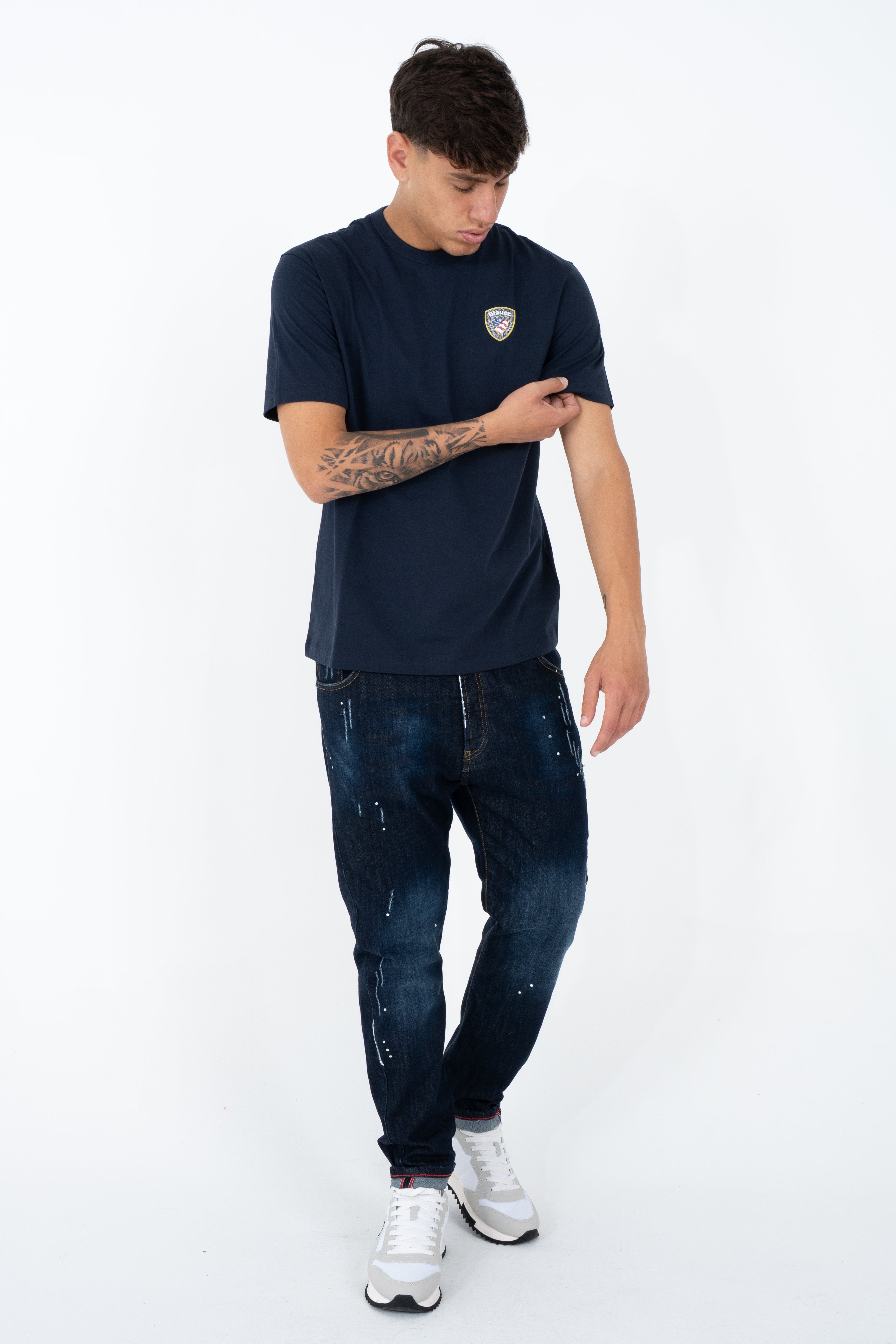 T-Shirt basic con logo