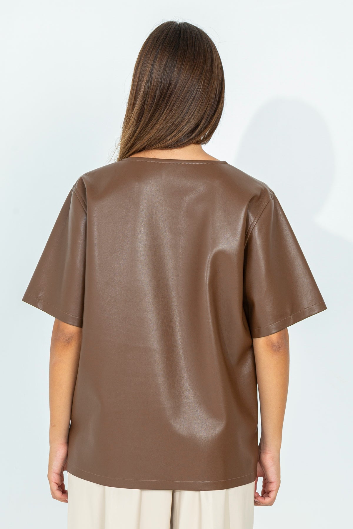 Oversized eco-leather T-shirt