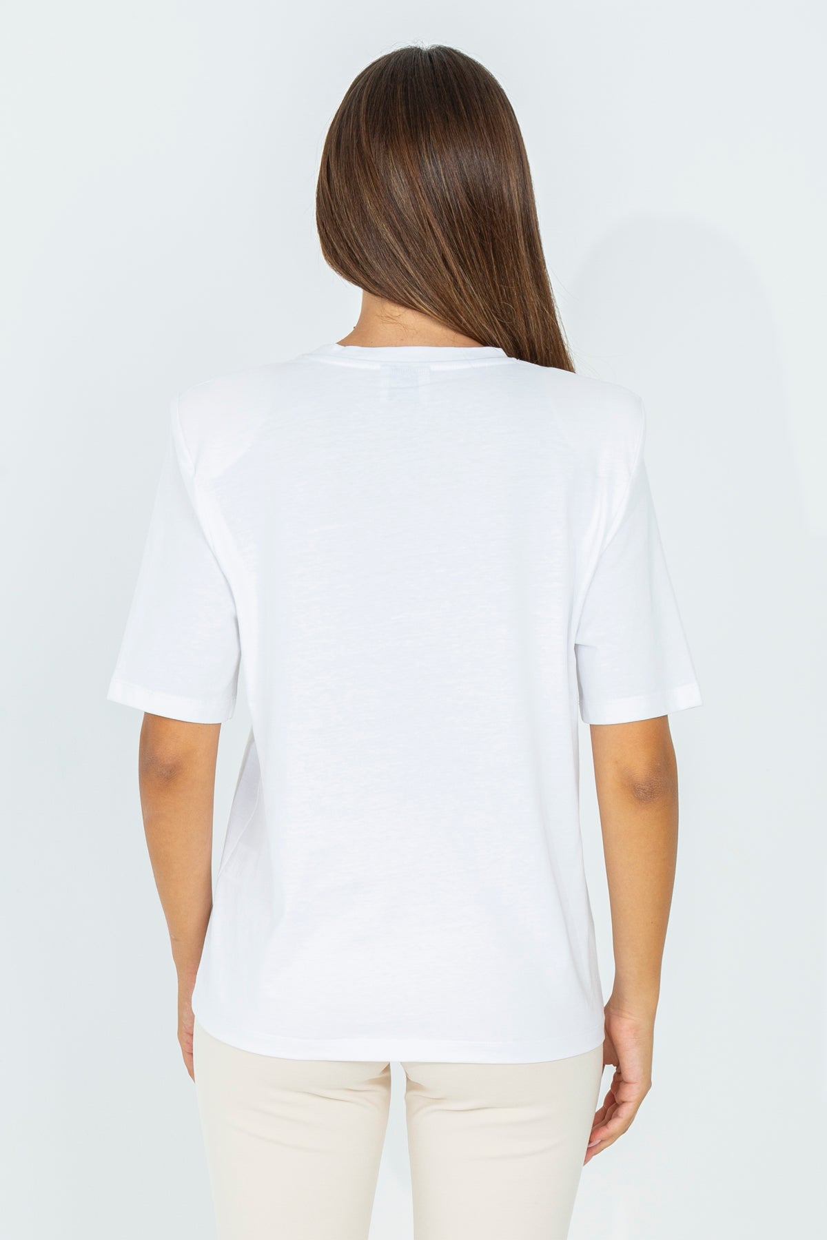 T-shirt with shoulder pads and applications