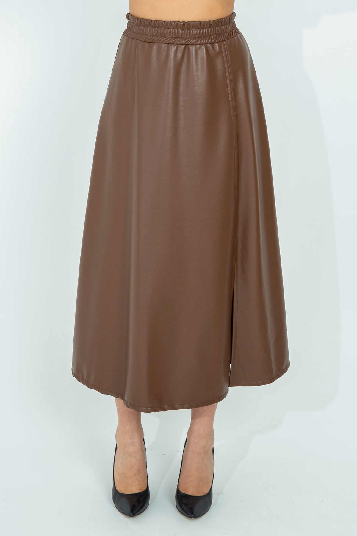 Maxi circle skirt in eco leather