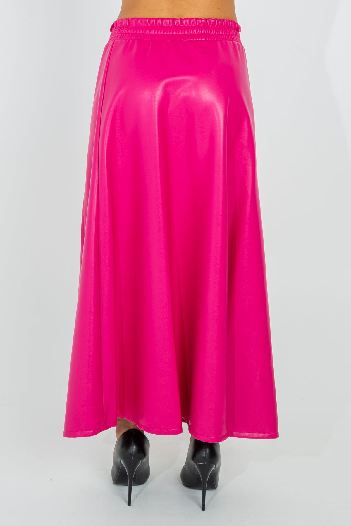 Maxi circle skirt in eco leather