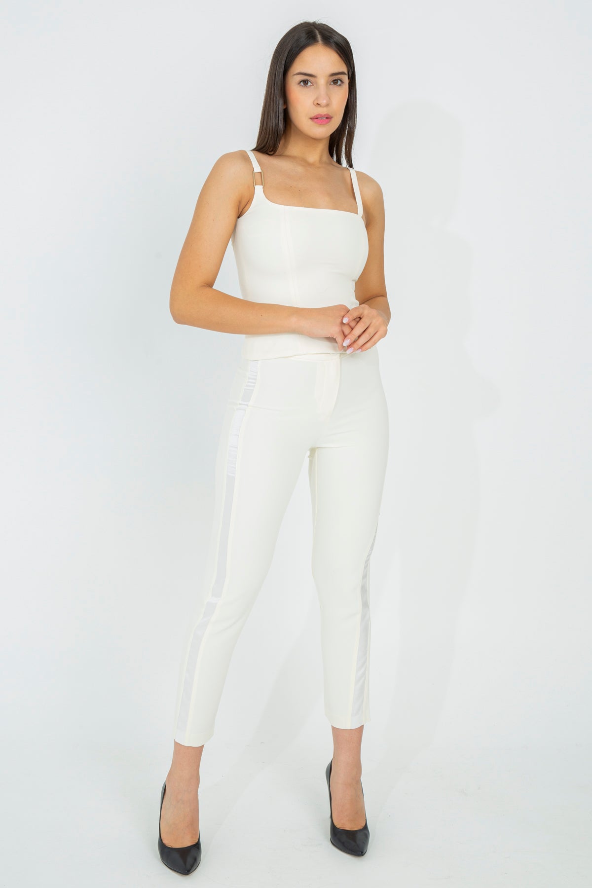 Pants with satin side band