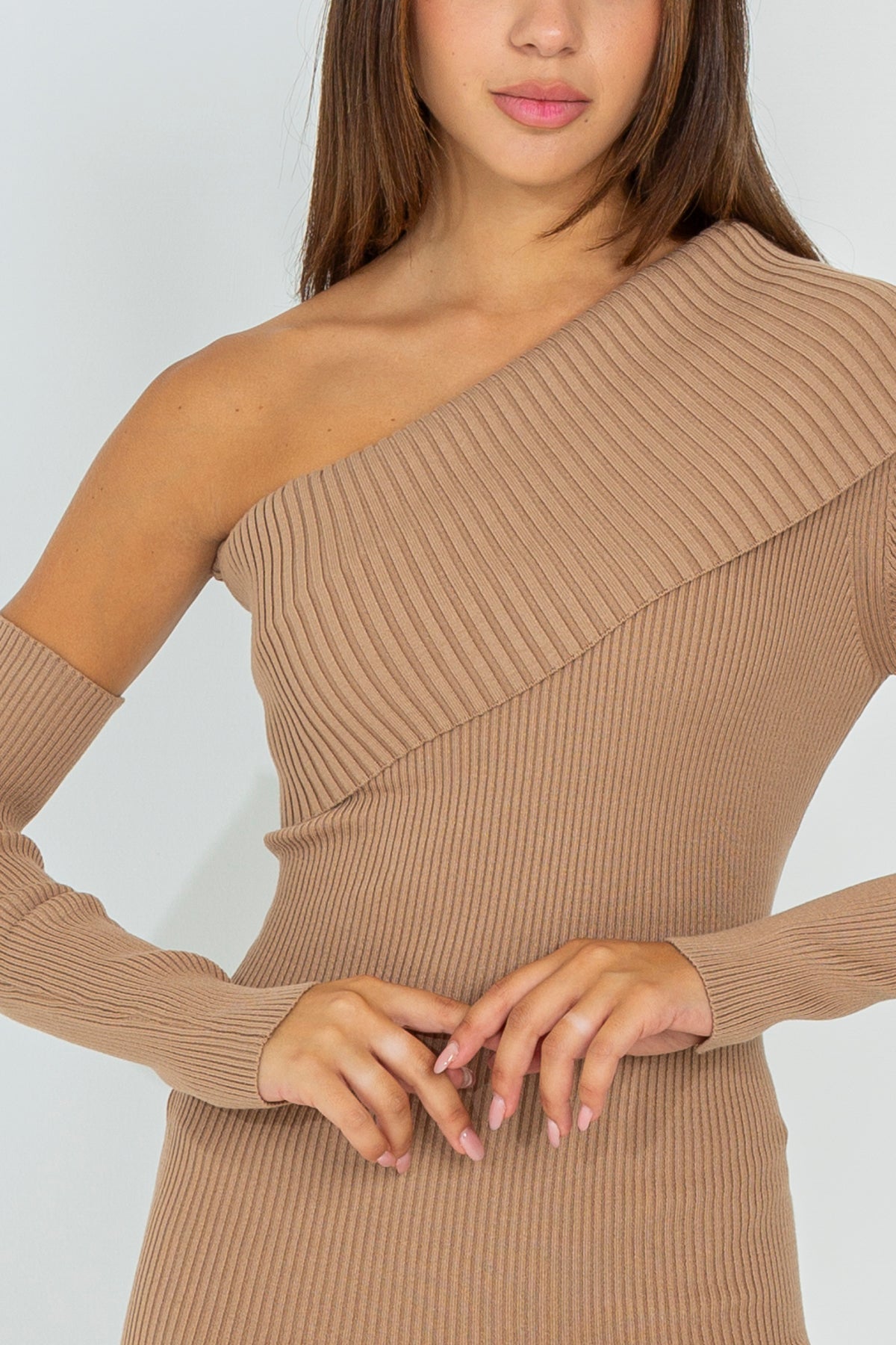 One shoulder knitted dress