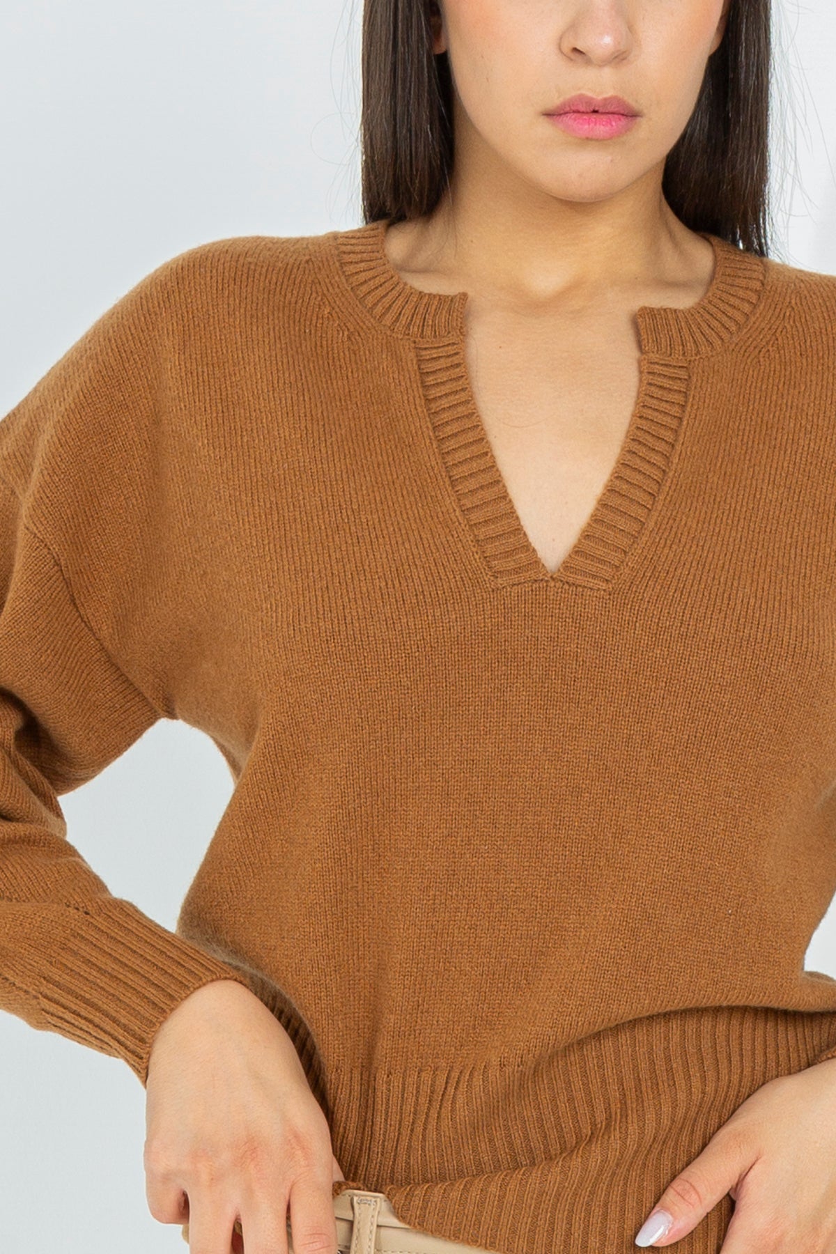 Wool sweater with profiled V-neck