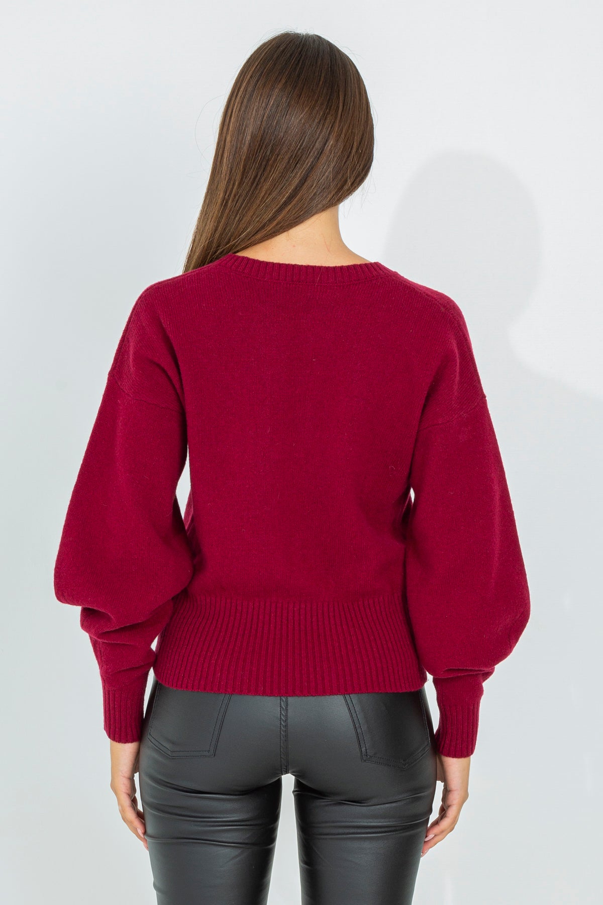 Wool sweater with profiled V-neck