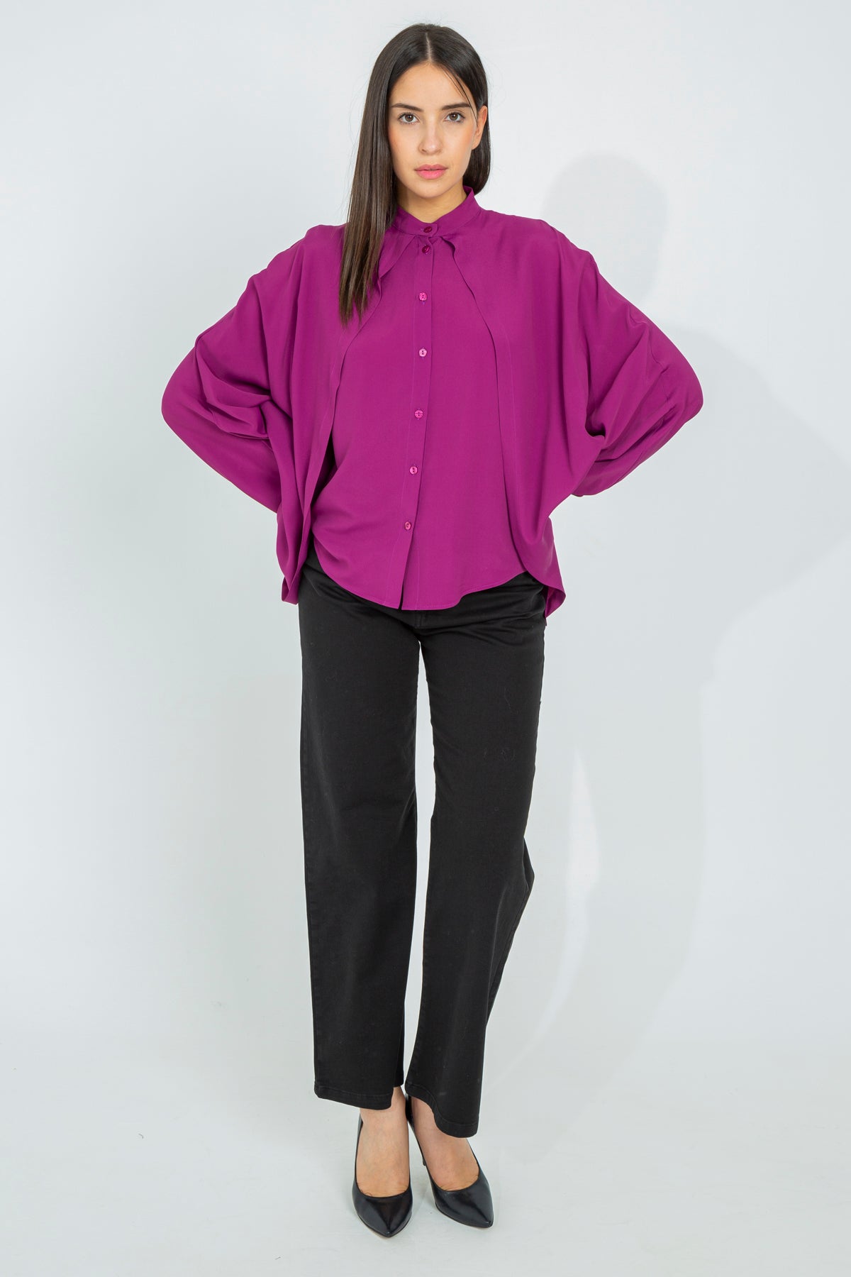 Silk shirt with piping collar