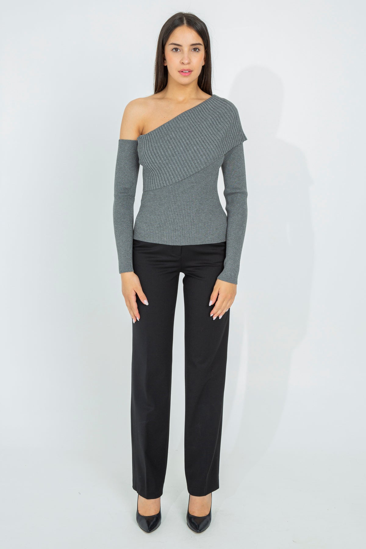 Ribbed one-shoulder sweater