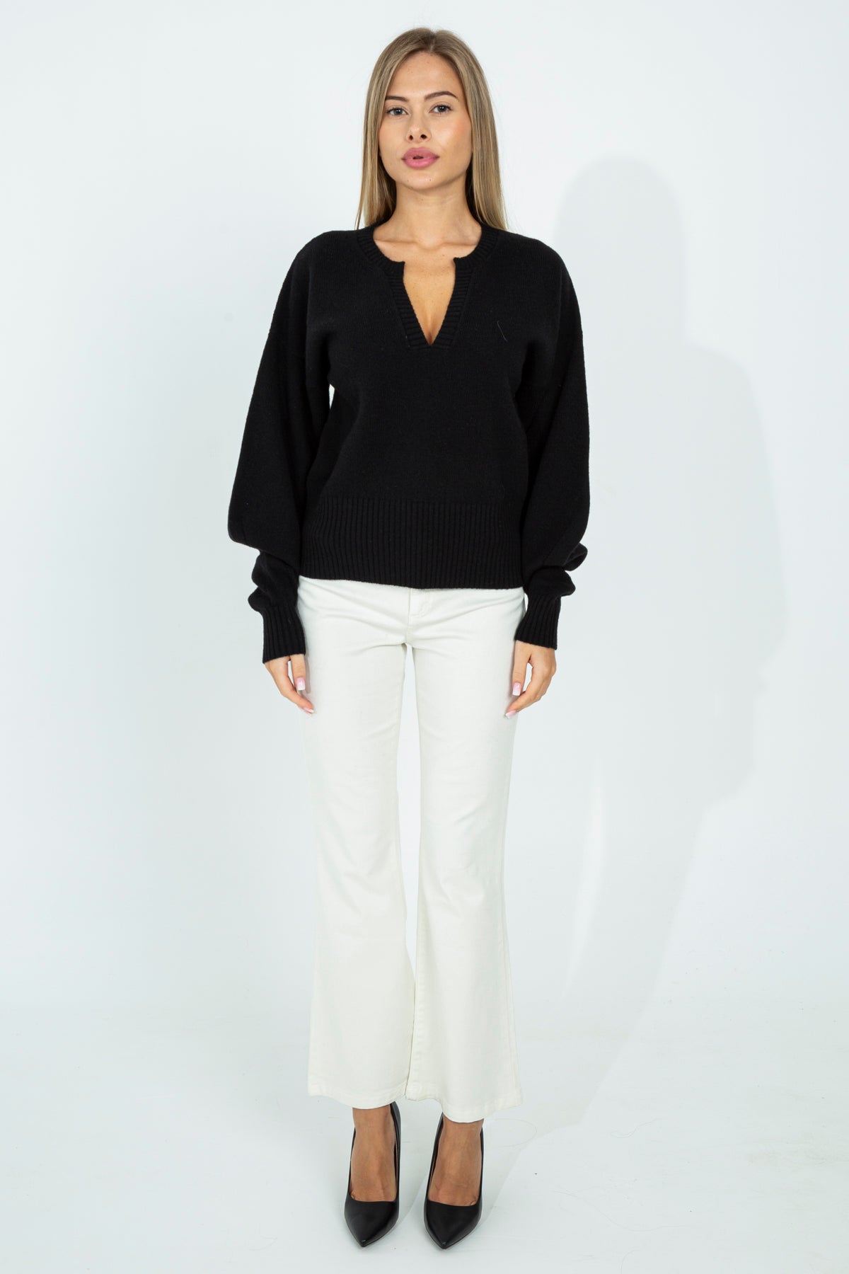 Wool sweater with profiled V-neck