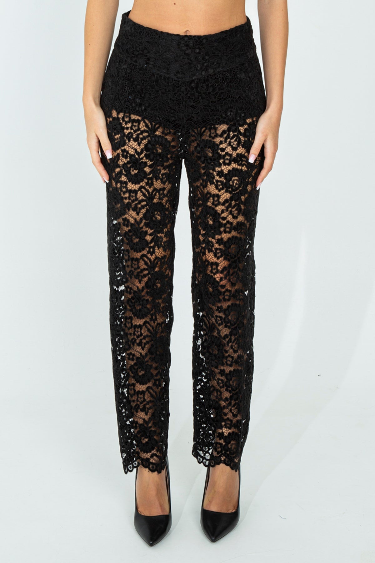 Macramé trousers