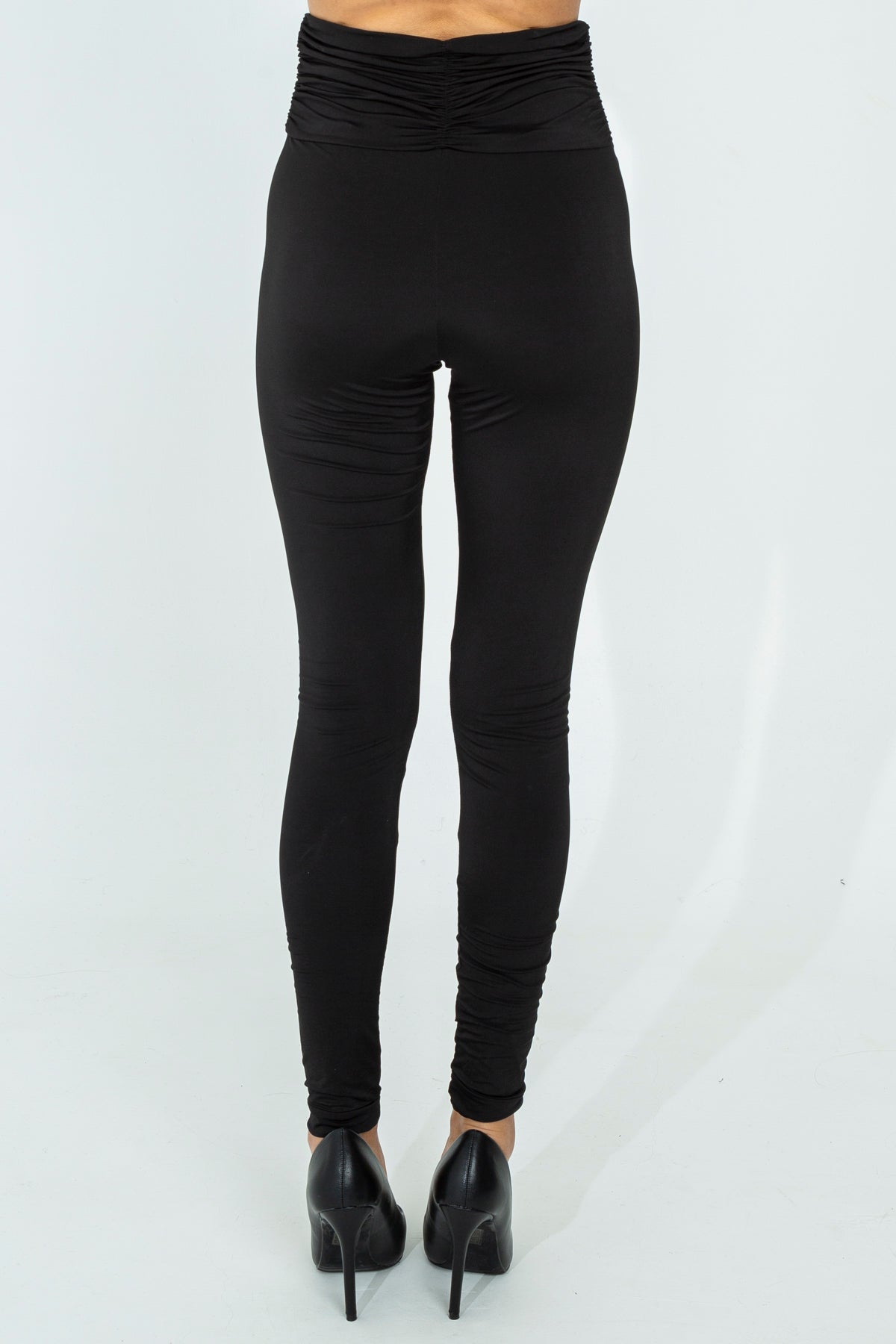 Leggings with gathered waist