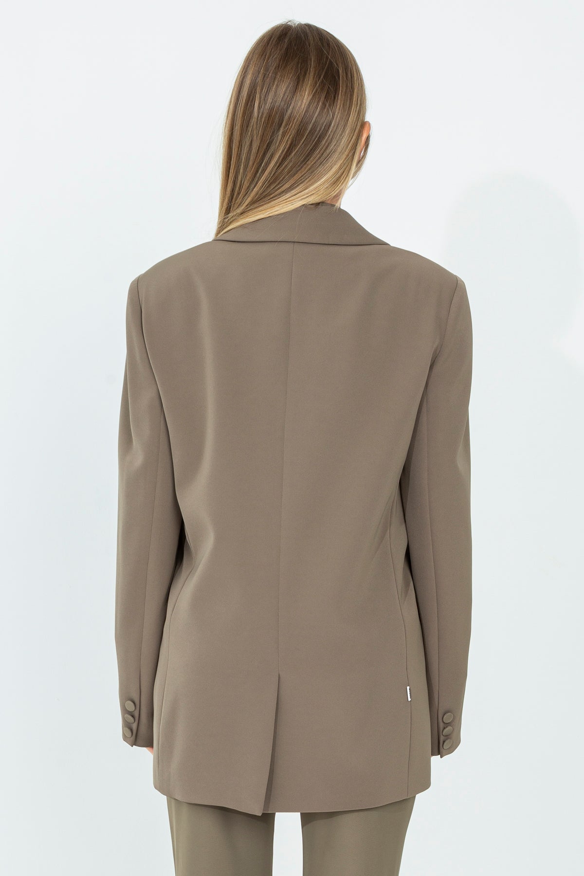 Single-breasted long jacket in solid color