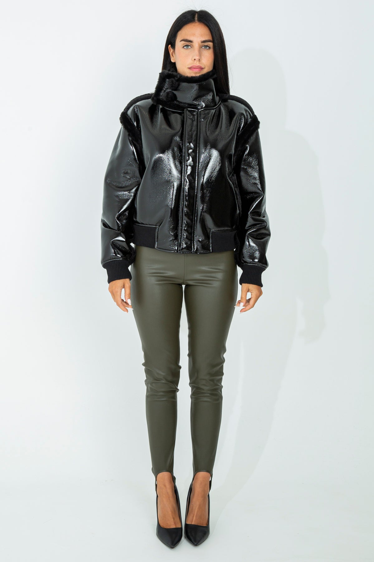 Short bomber jacket with fur inserts