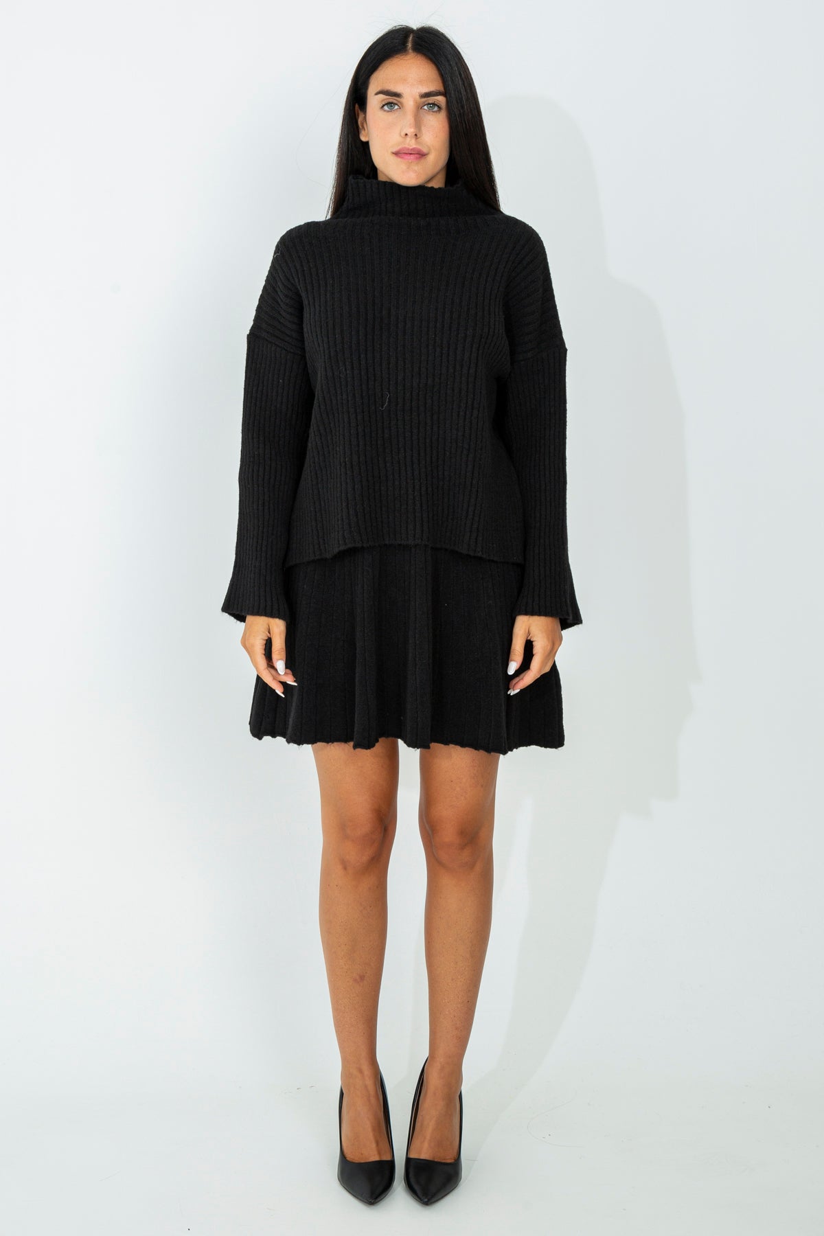 Ribbed crater neck sweater