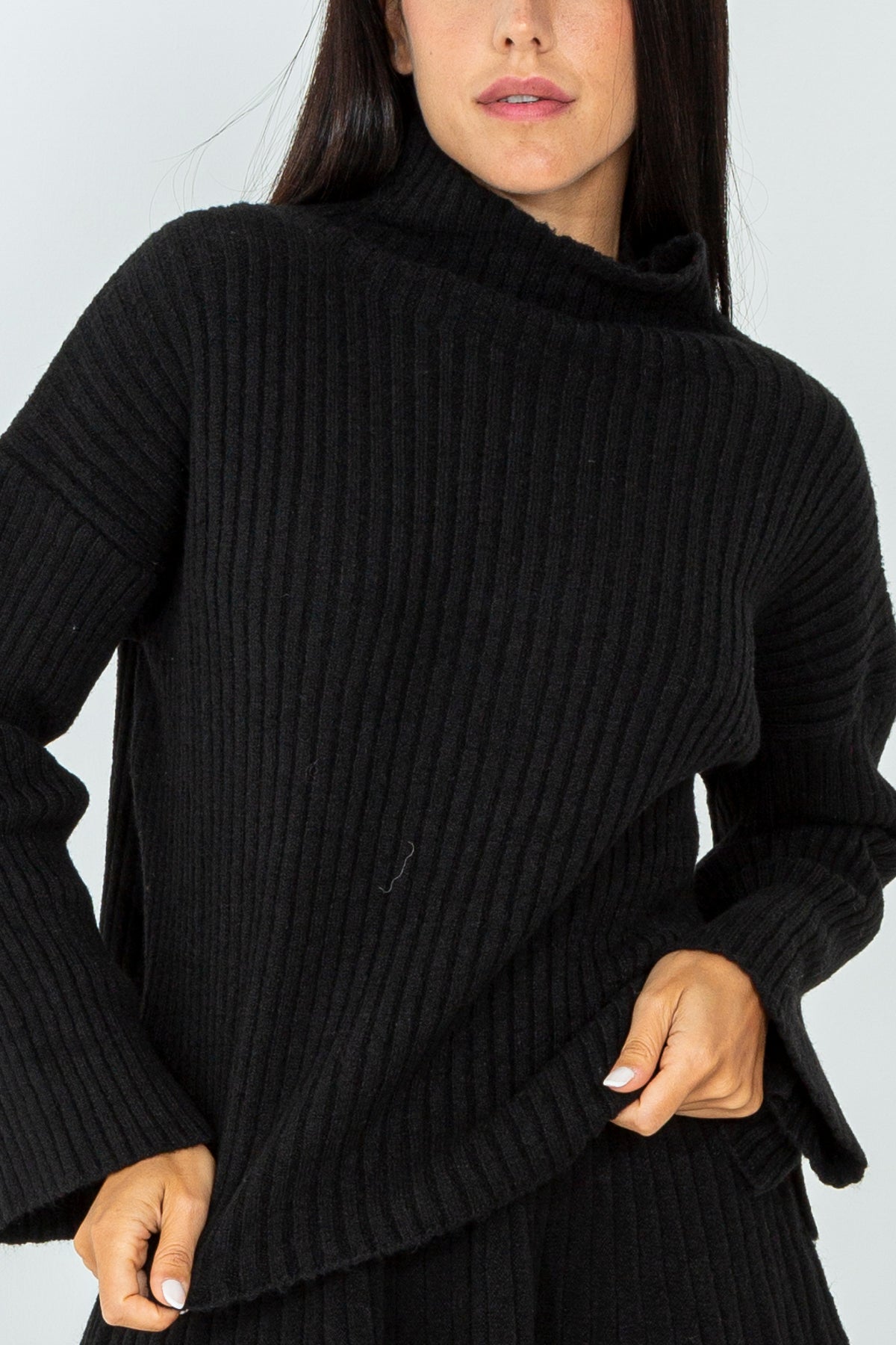 Ribbed crater neck sweater