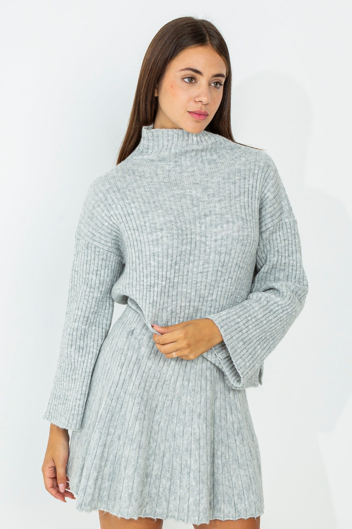 Ribbed crater neck sweater