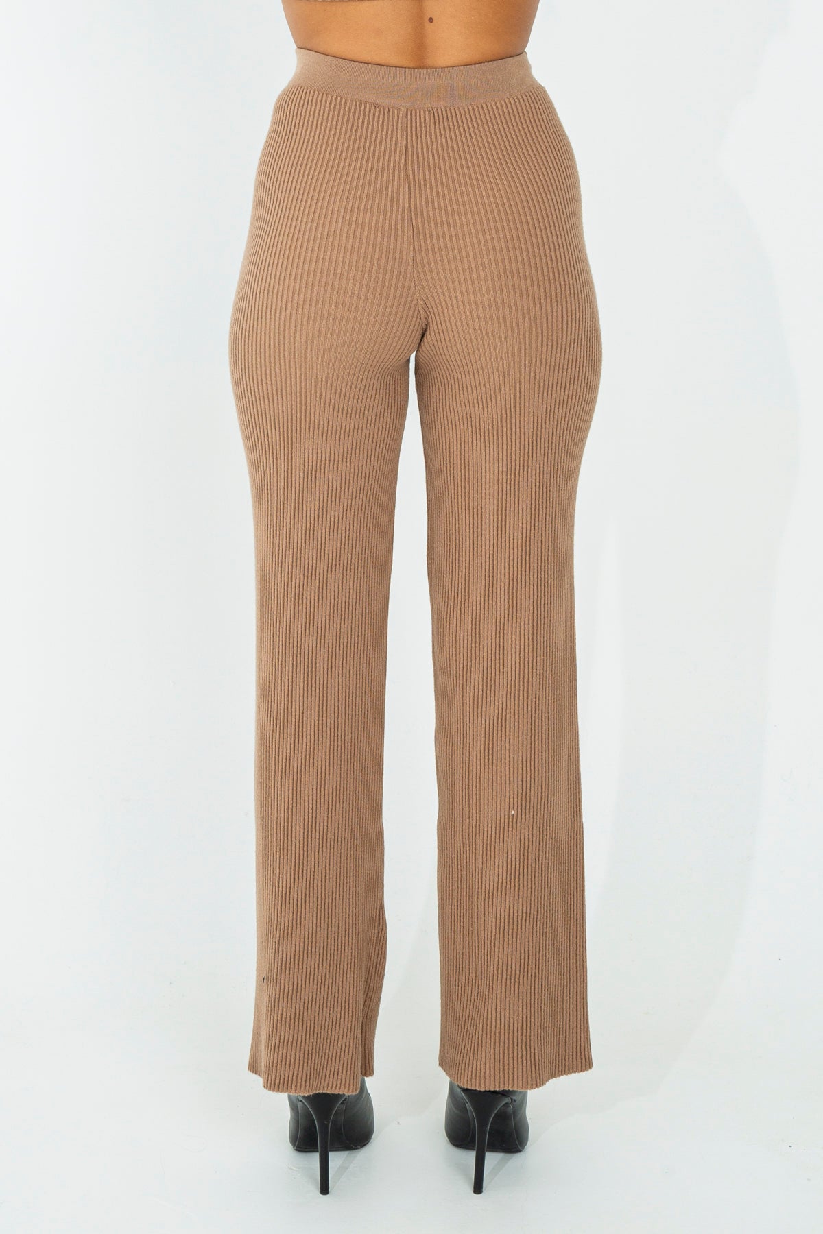 Ribbed knit trousers