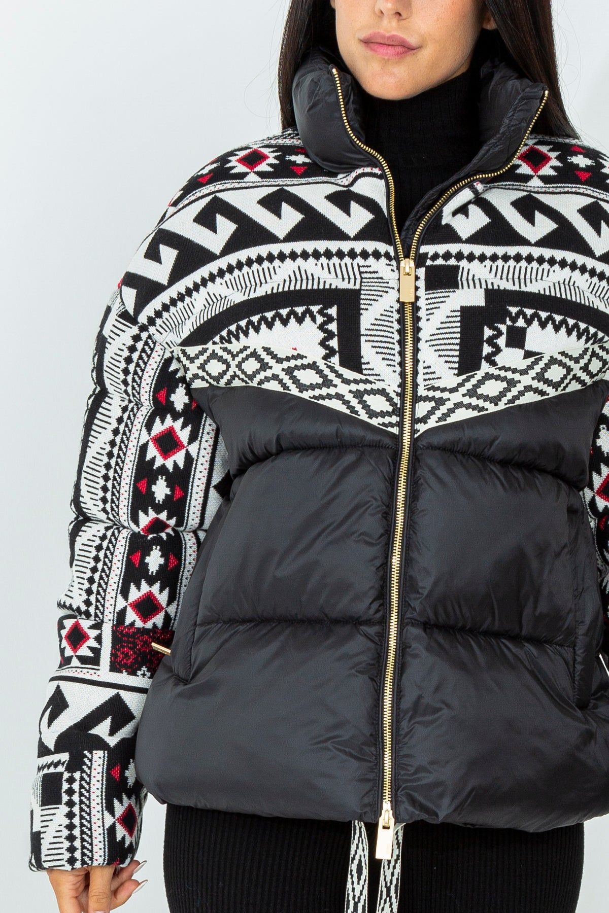 Short down jacket with ethnic pattern