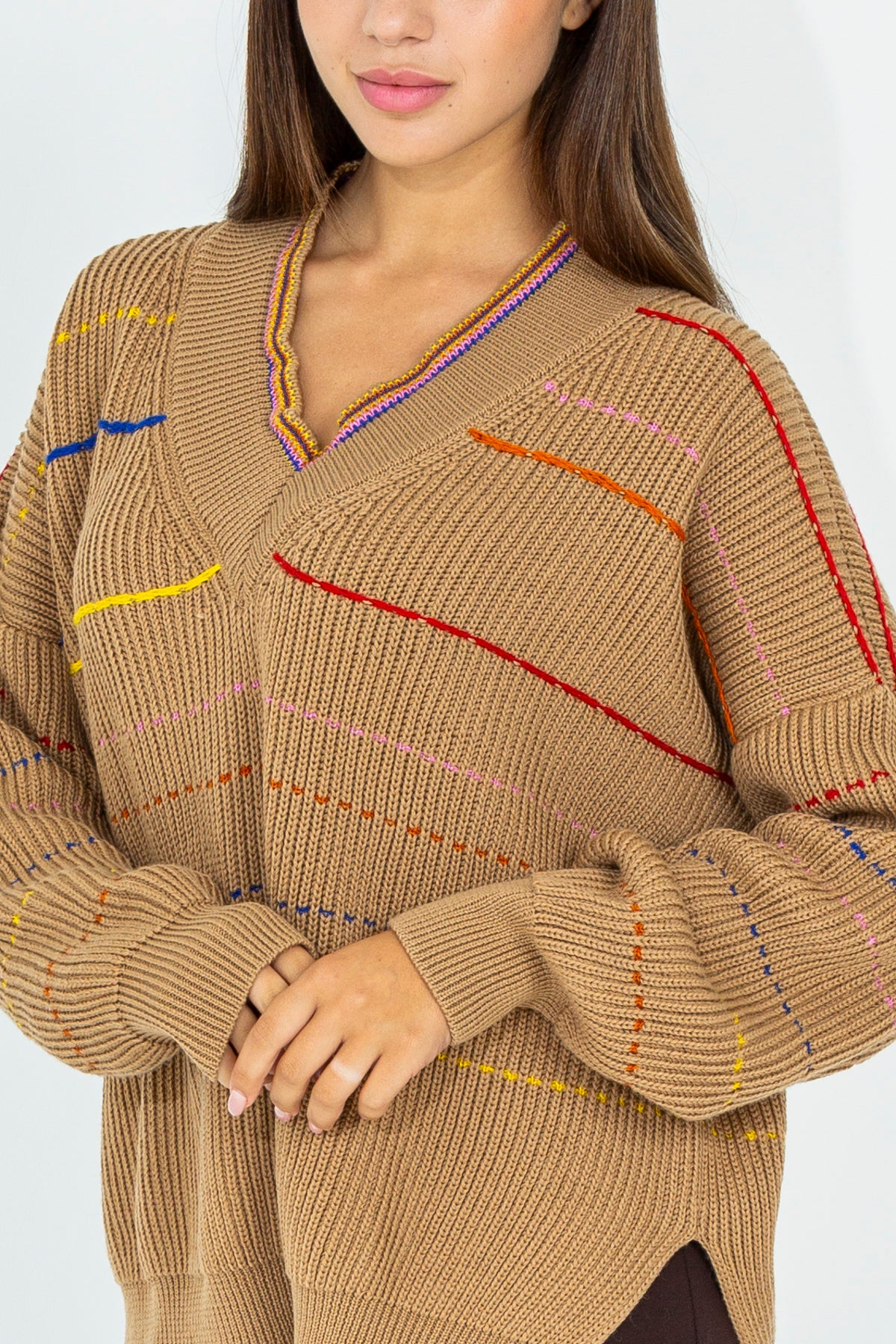 Multicolored thread sweater