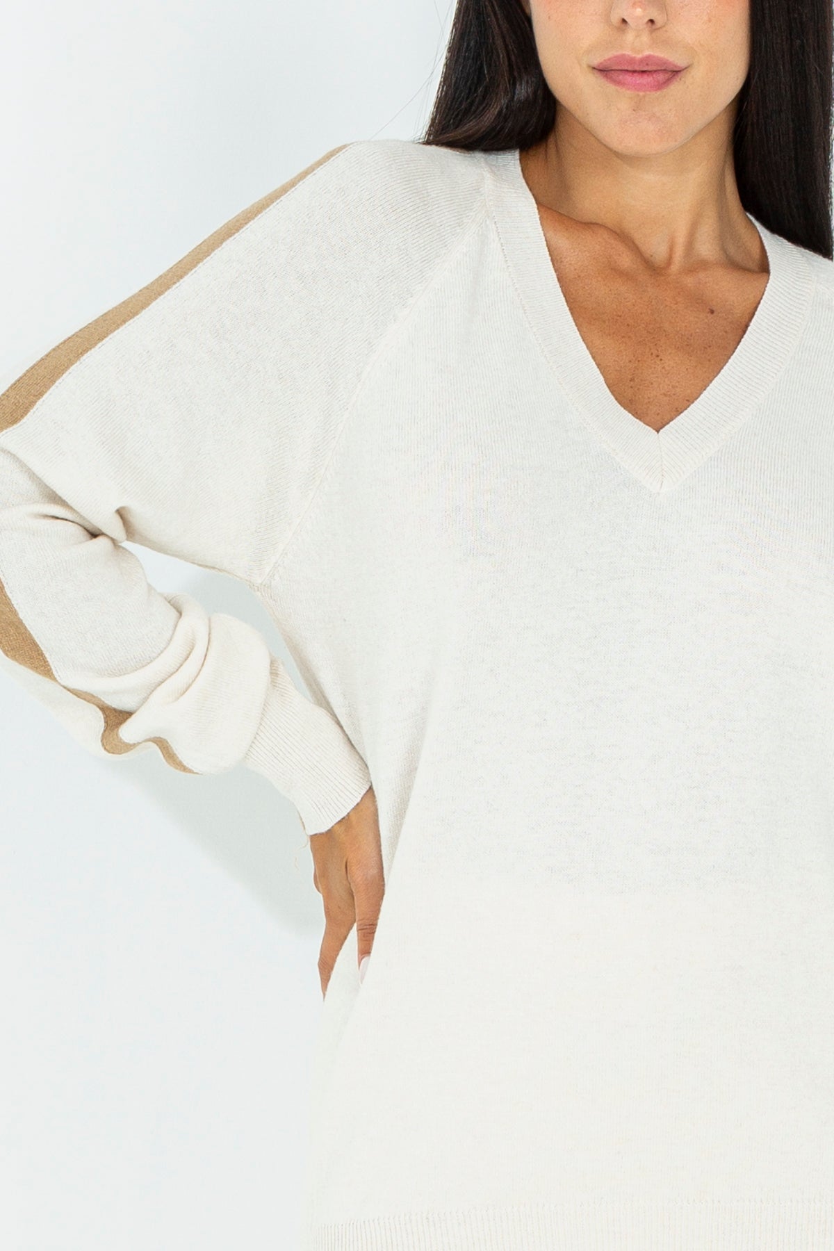 Cashmere blend V-neck sweater