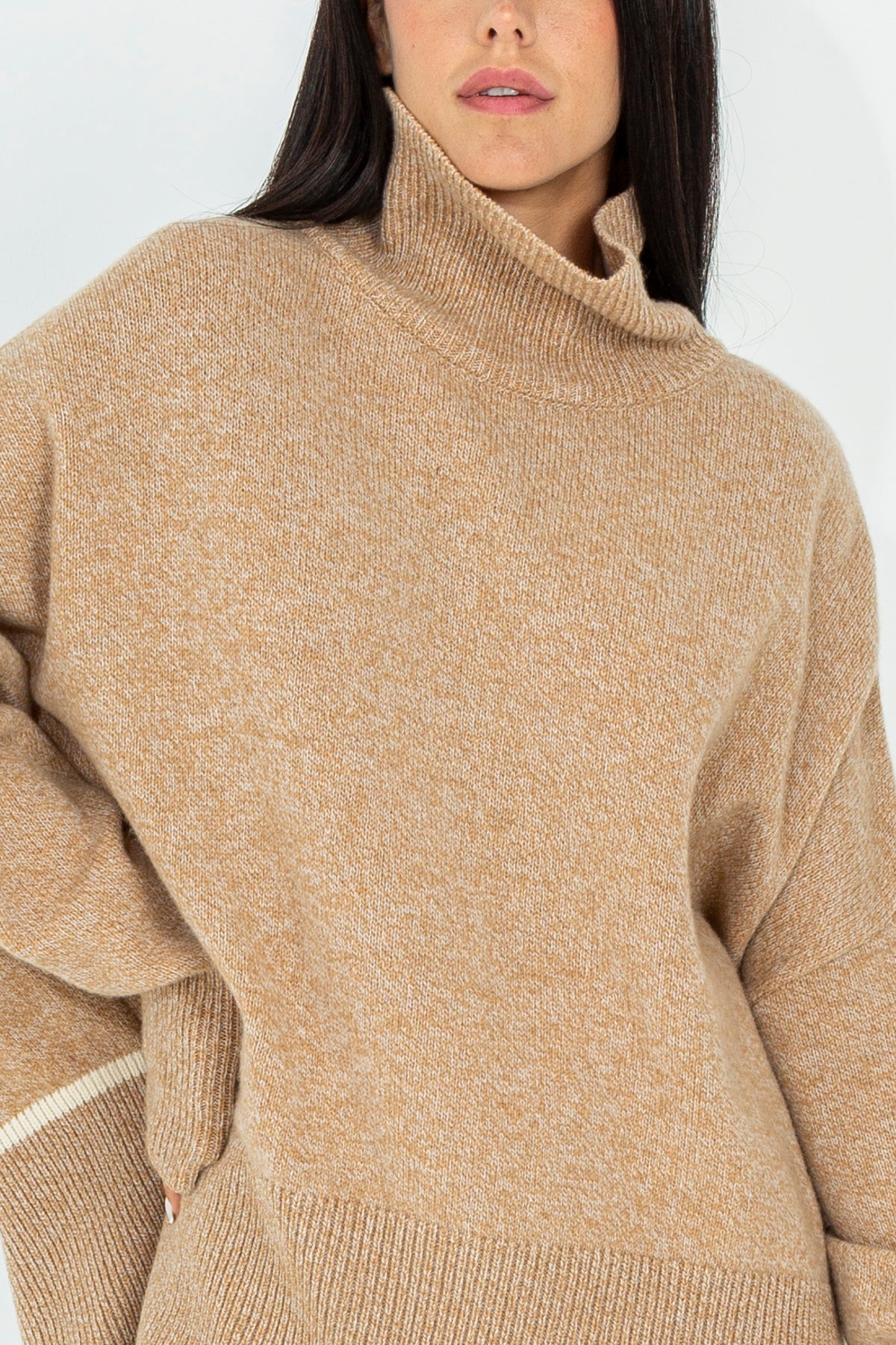 High neck sweater with back slit