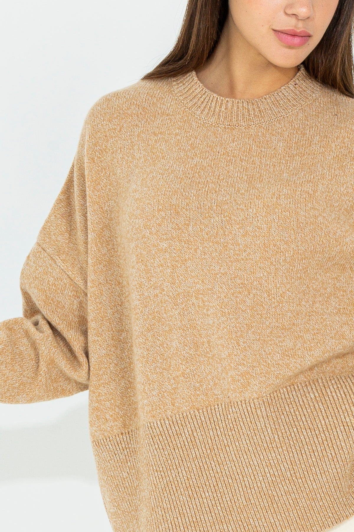 Crew neck sweater with back slit