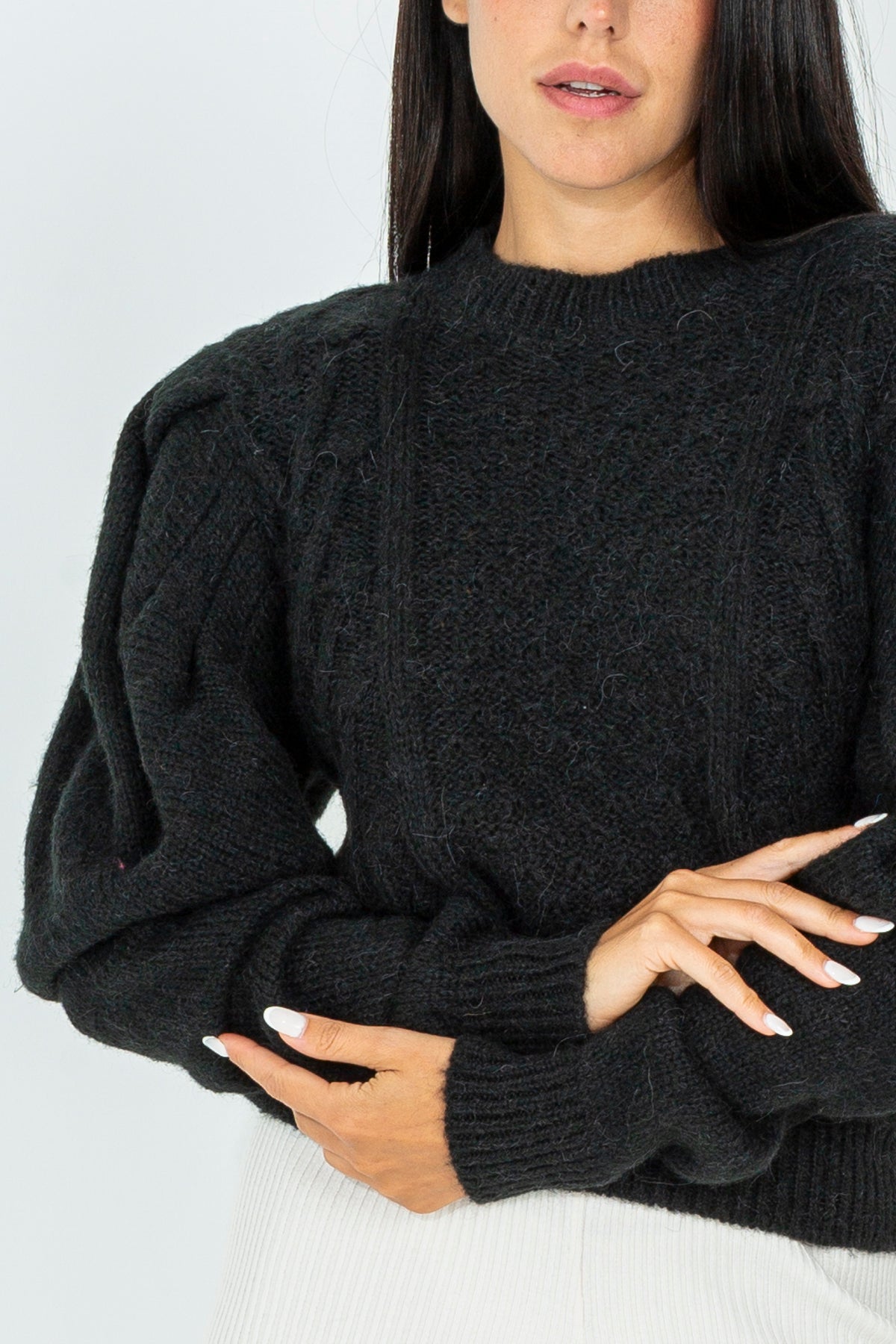 Crop top with voluminous sleeves