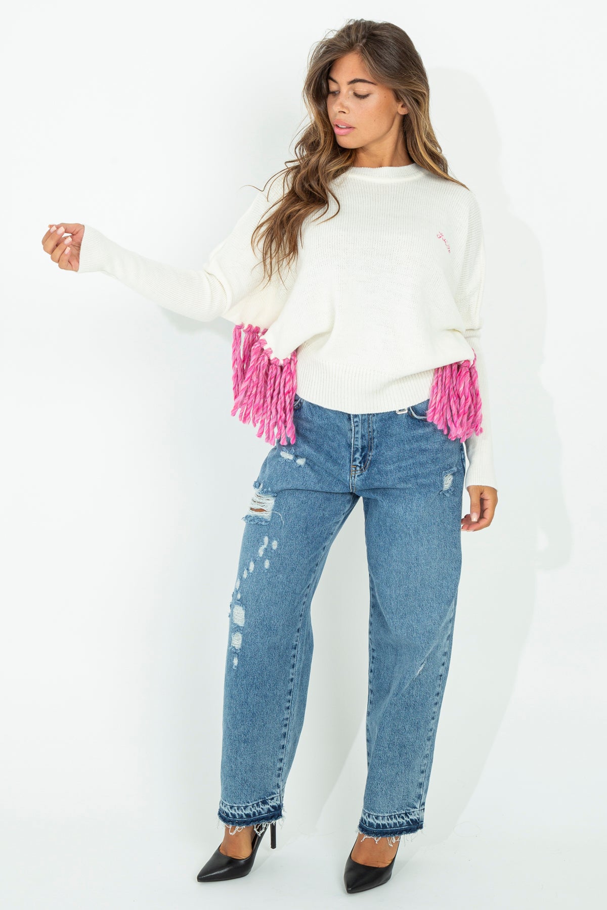 Pullover with fringes