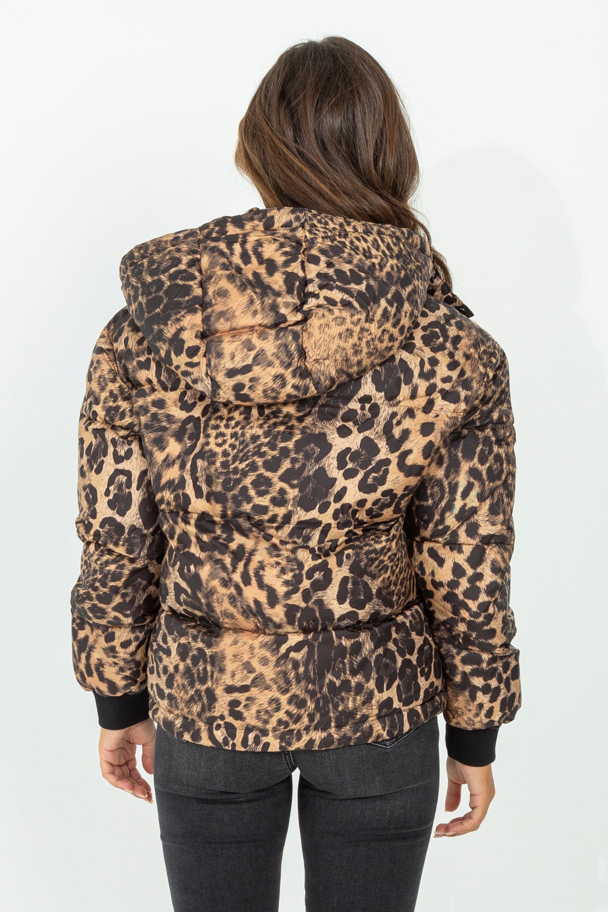 Short animalier down jacket