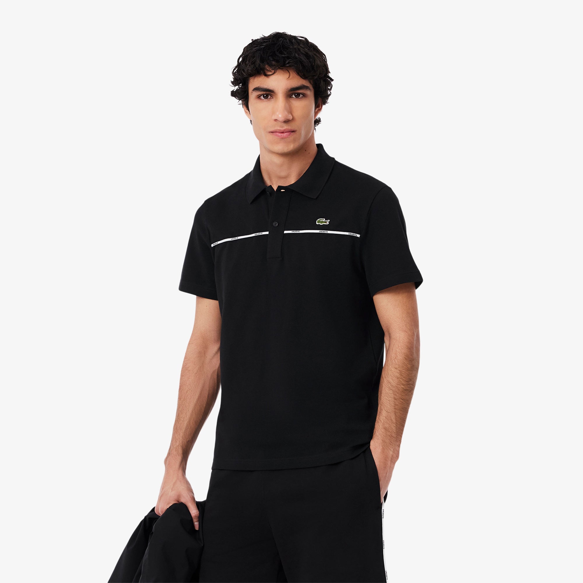 Polo con bordo con logo