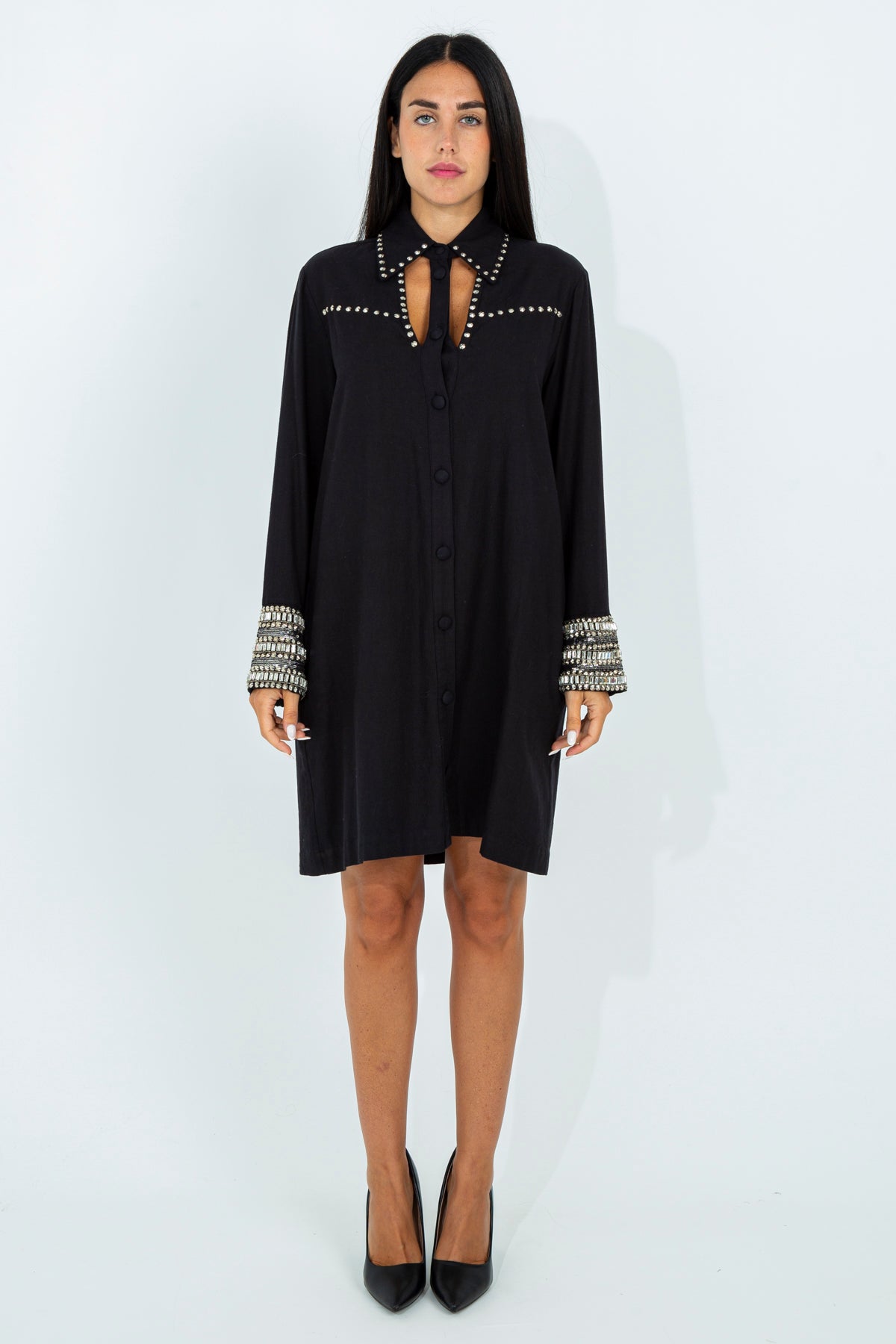 Shirt dress with appliques