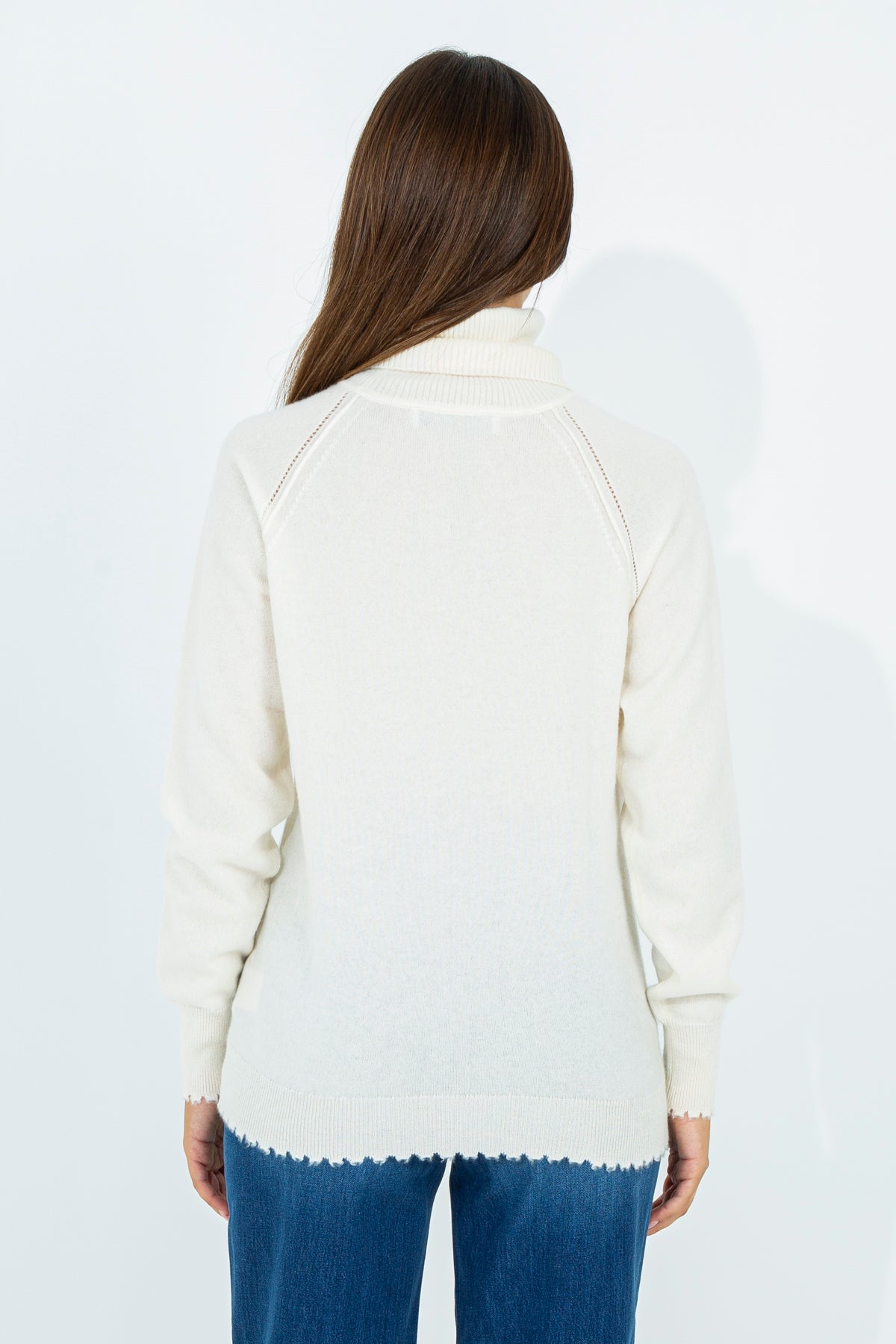 Mock neck sweater with scalloped bottom