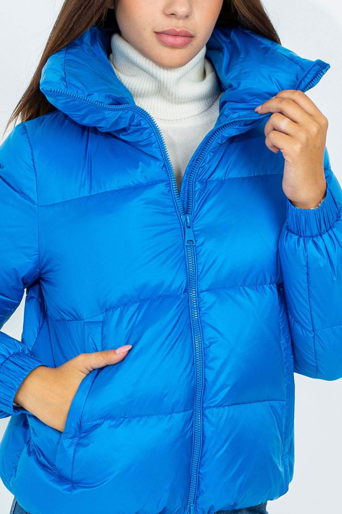 Short colored down jacket