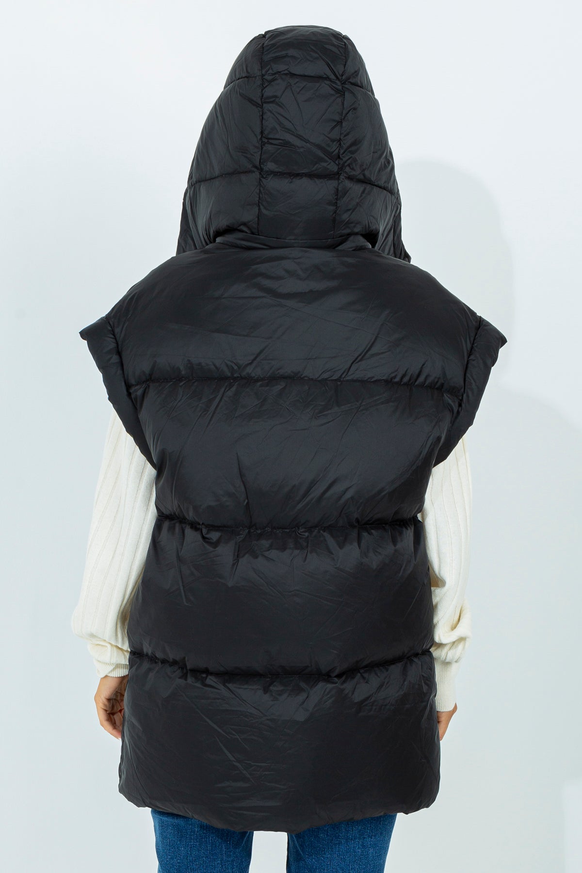 Large sleeveless down jacket