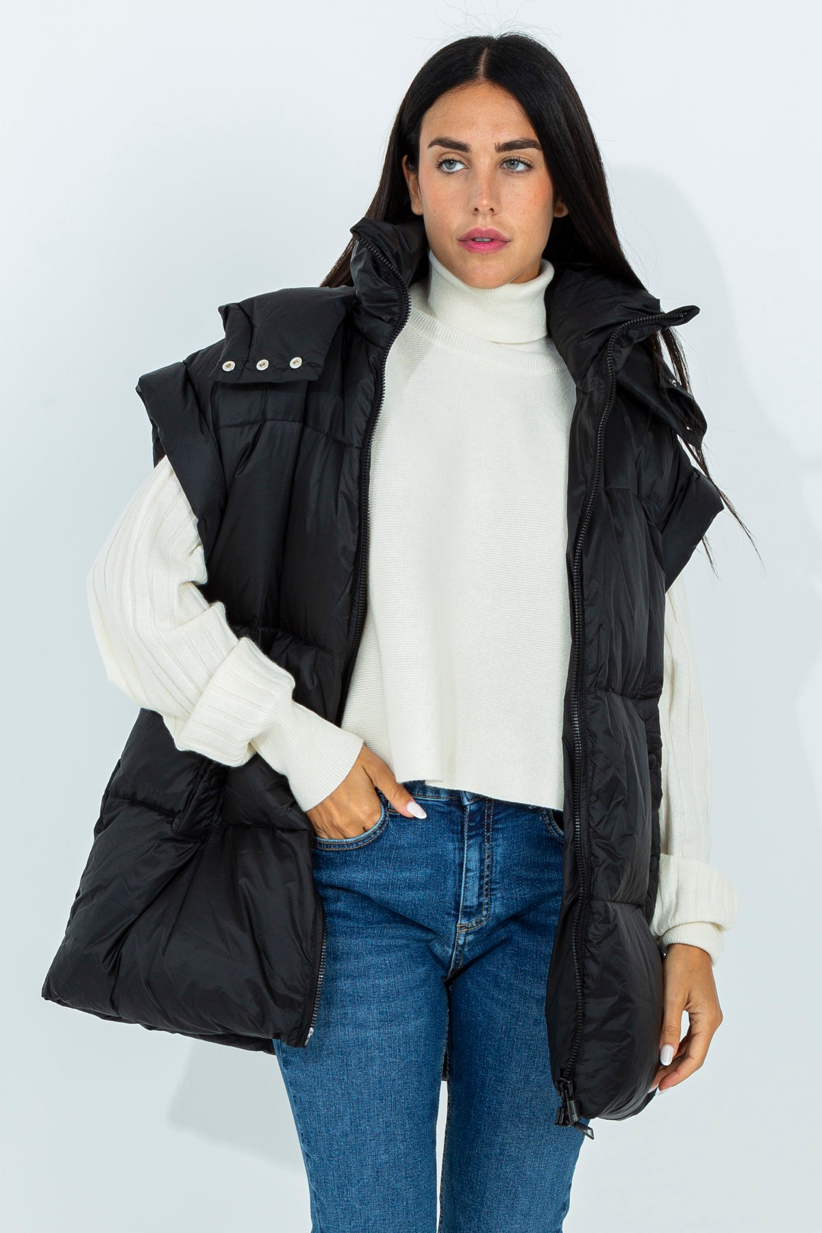 Large sleeveless down jacket