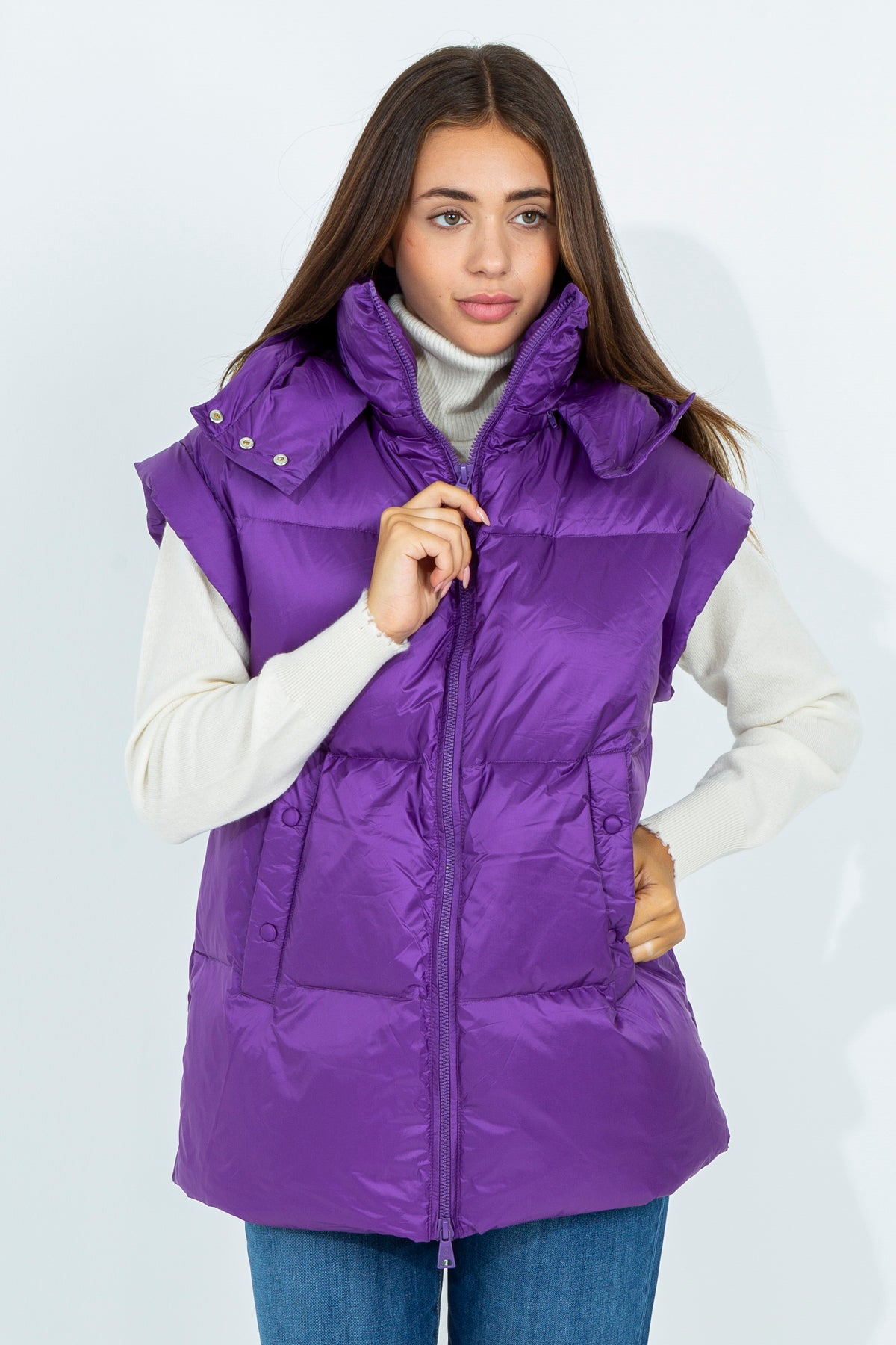 Large sleeveless down jacket