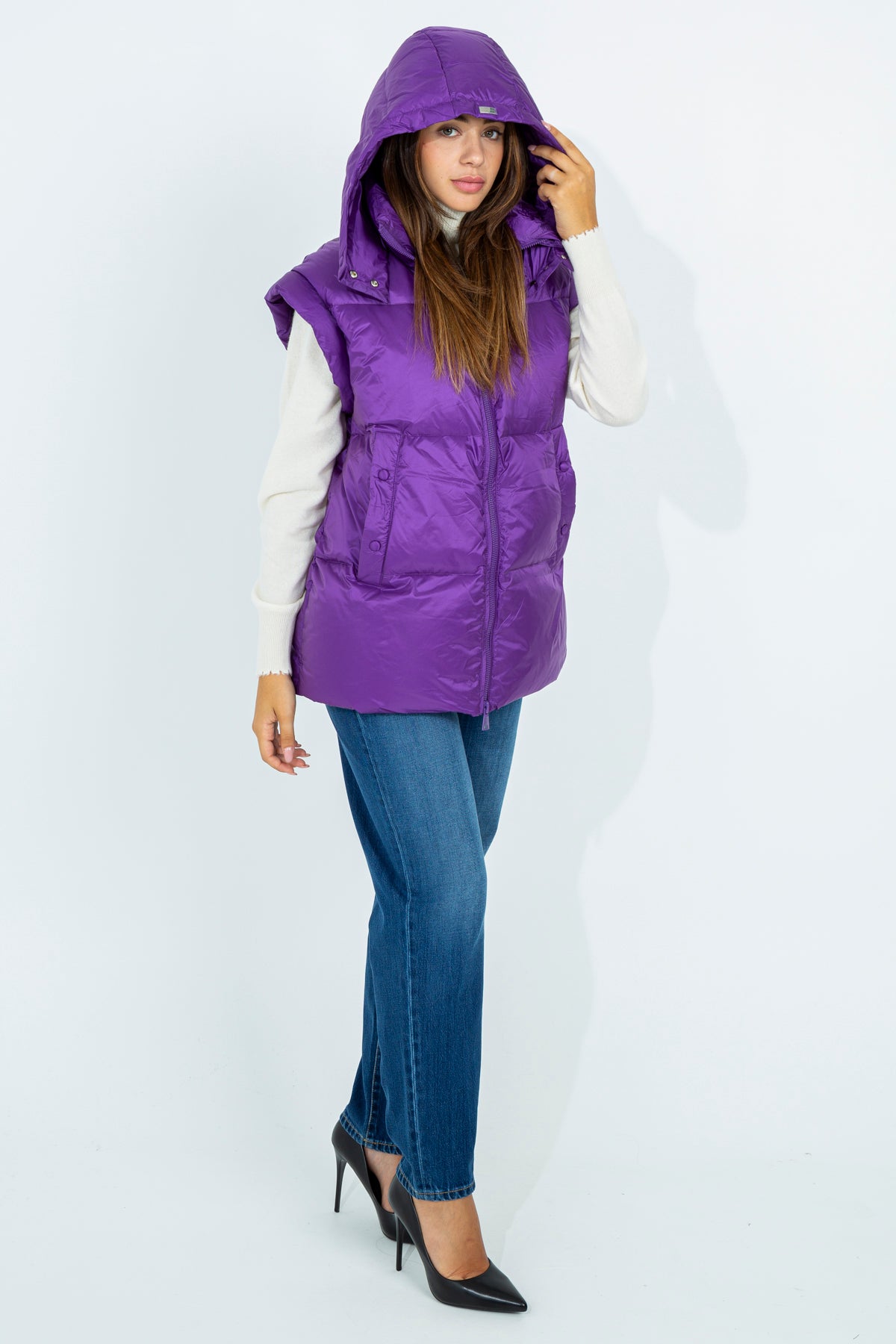 Large sleeveless down jacket