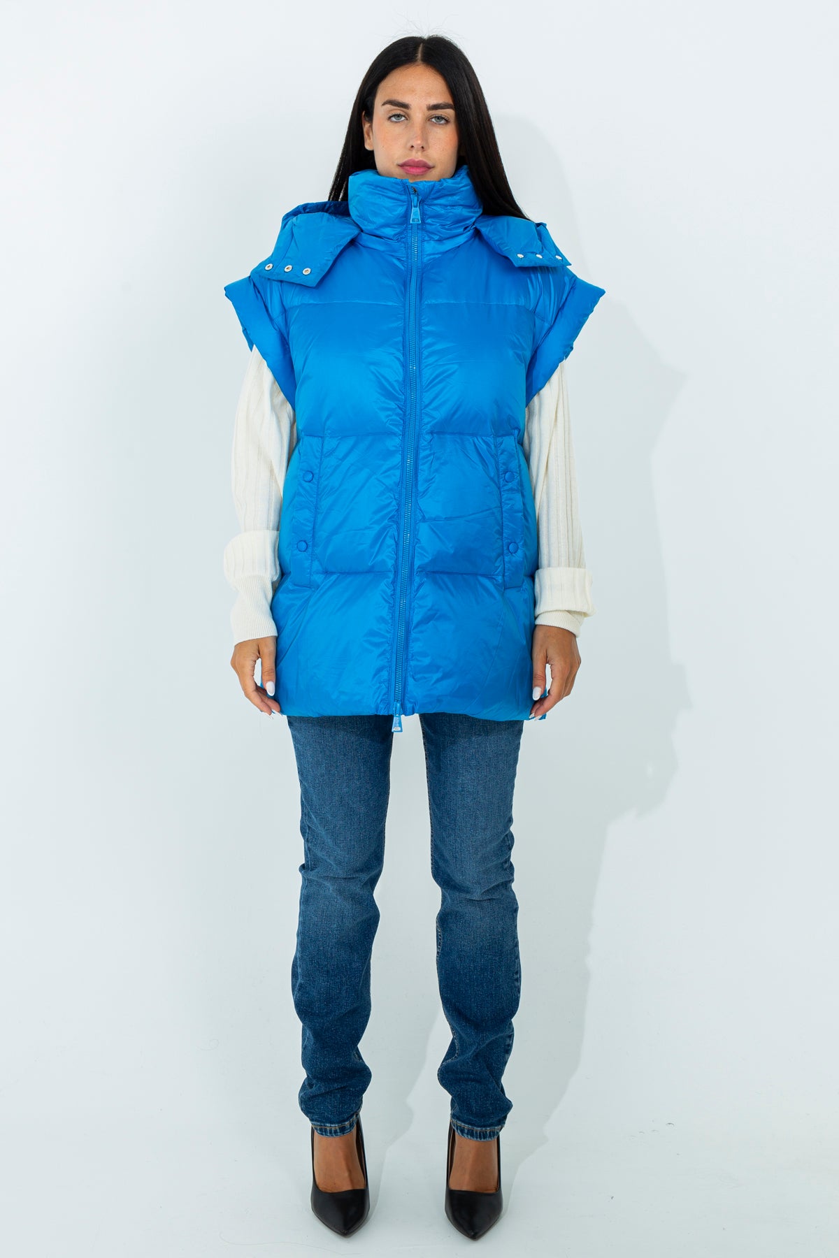 Large sleeveless down jacket