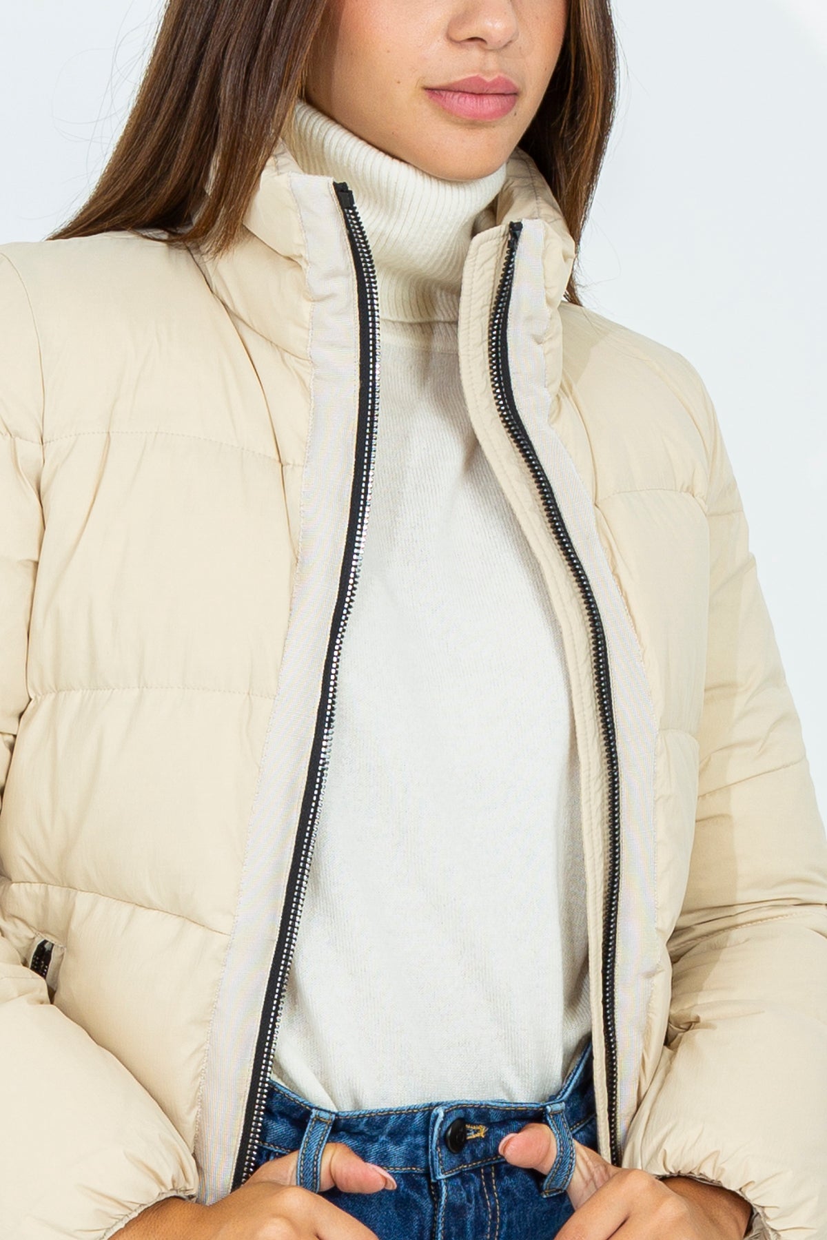 Fitted down jacket in matt fabric