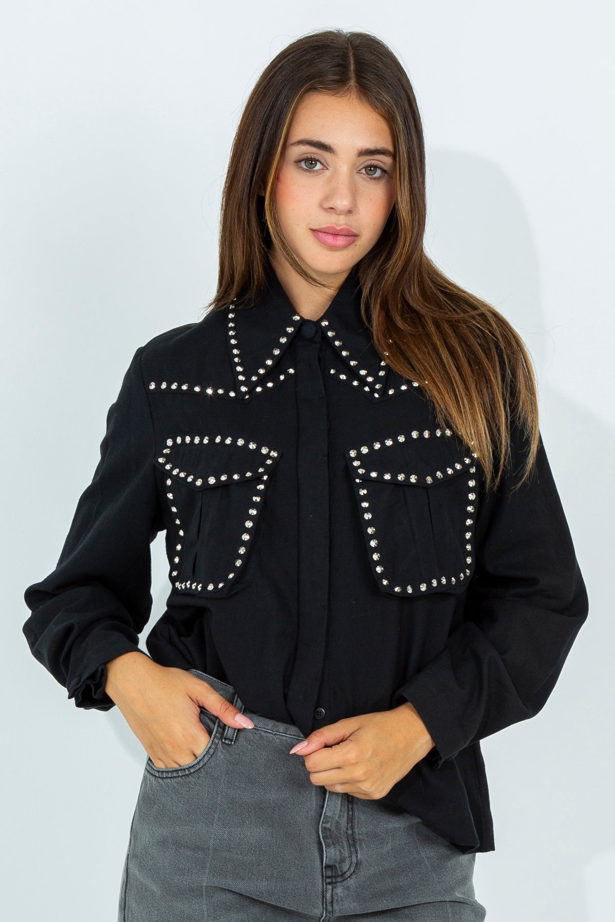 Cotton shirt with appliques