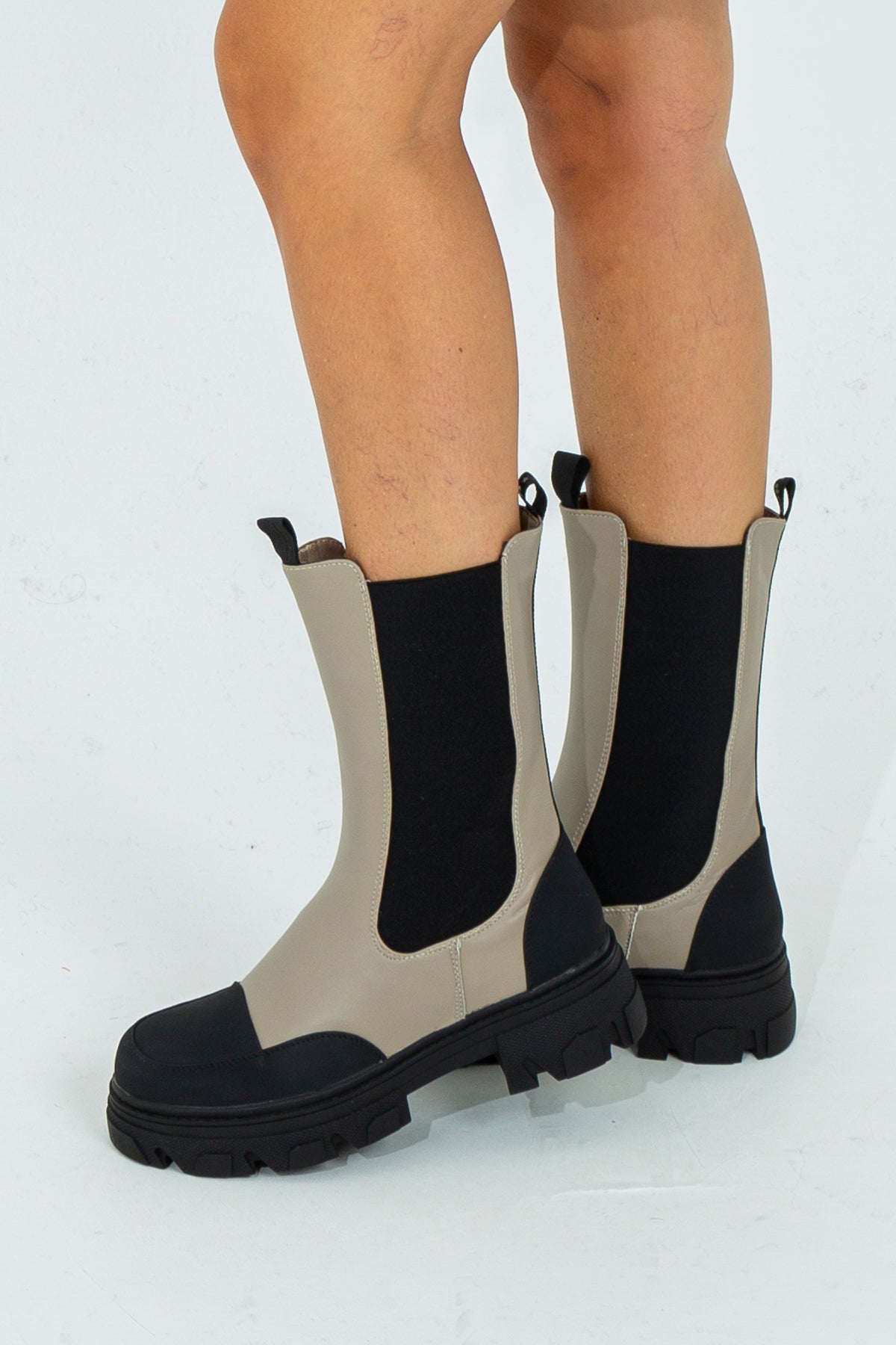 Cindy Platform Boots