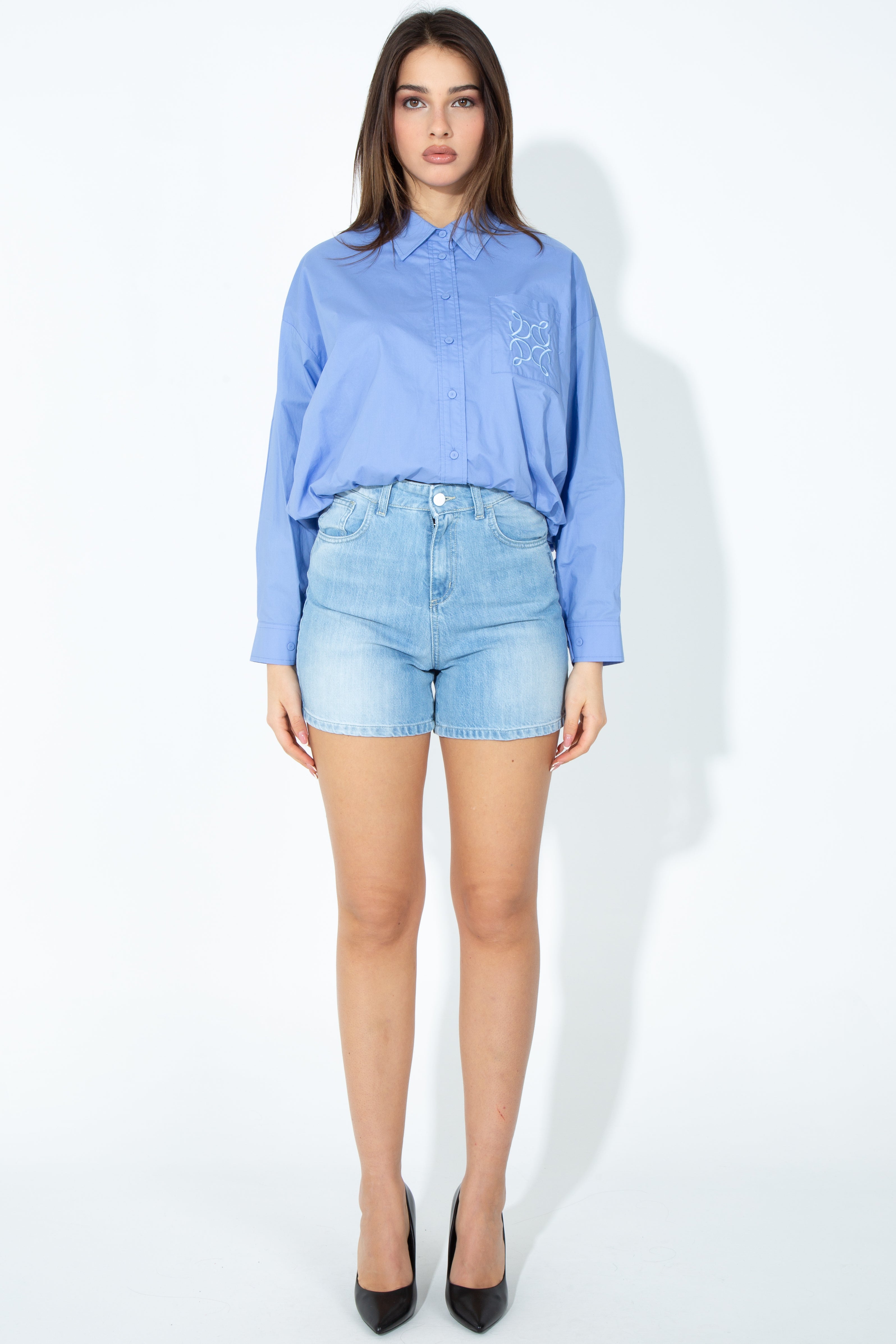 Shorts in denim a lavaggio chiaro