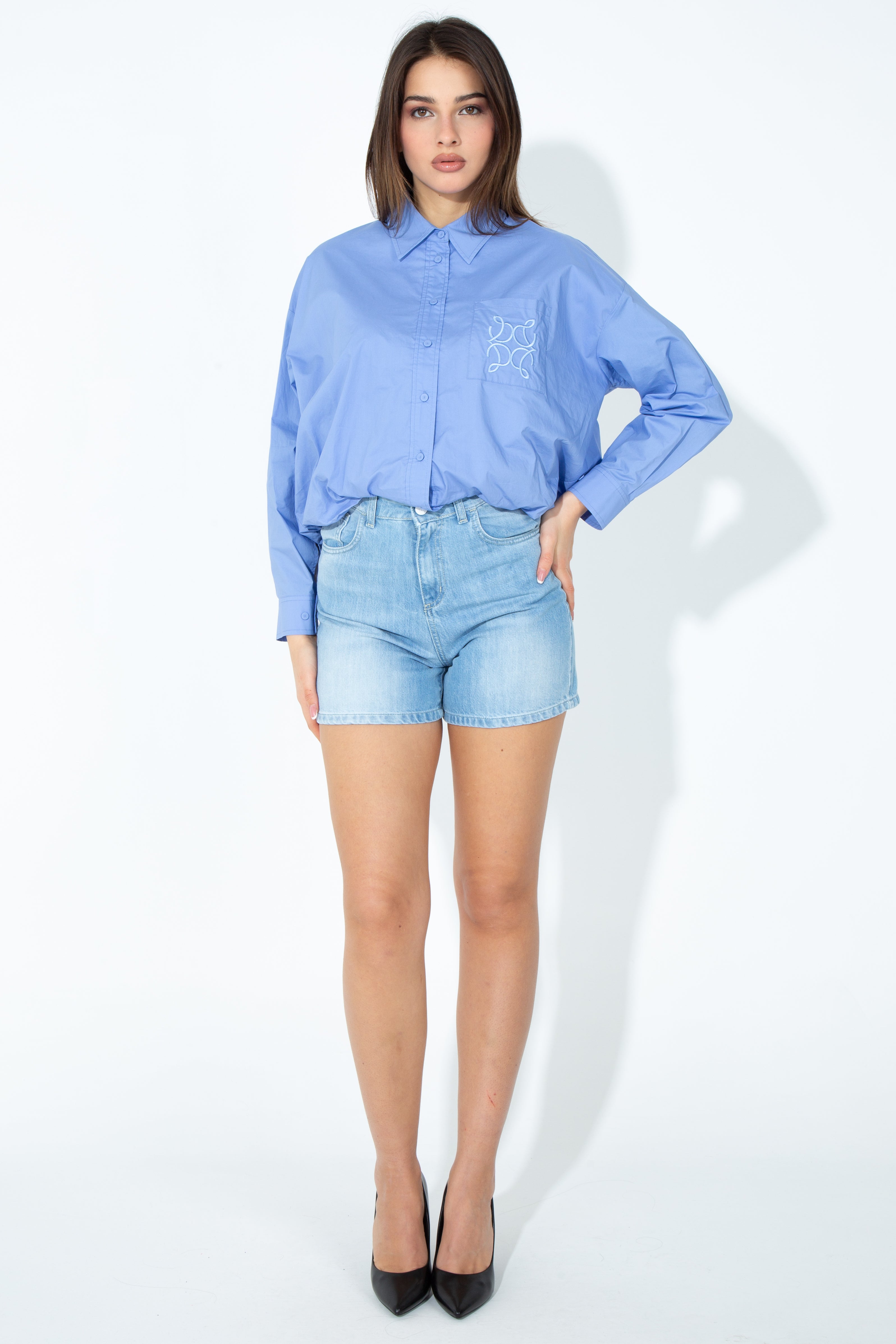 Shorts in denim a lavaggio chiaro