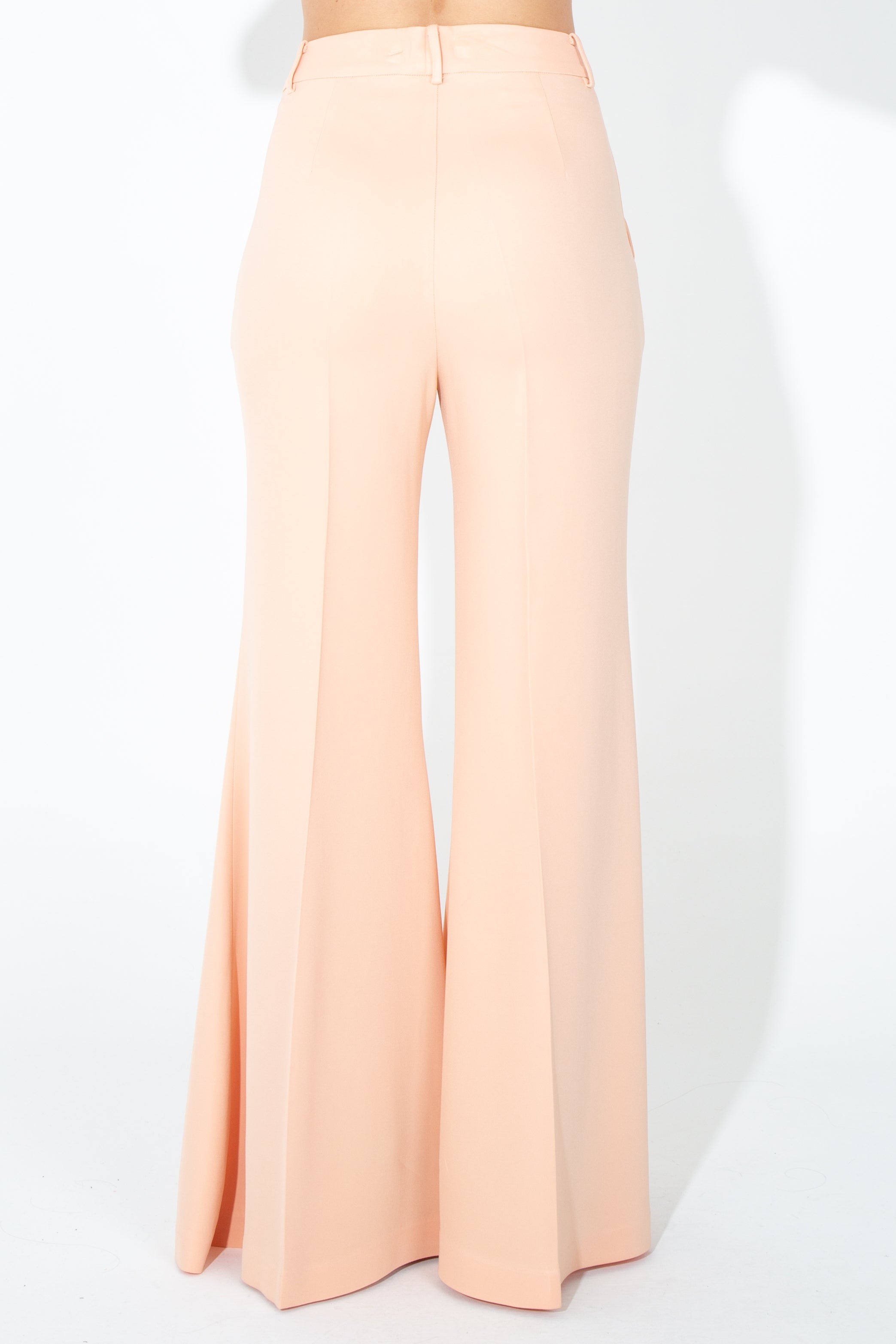 Pantalone a zampa ampia