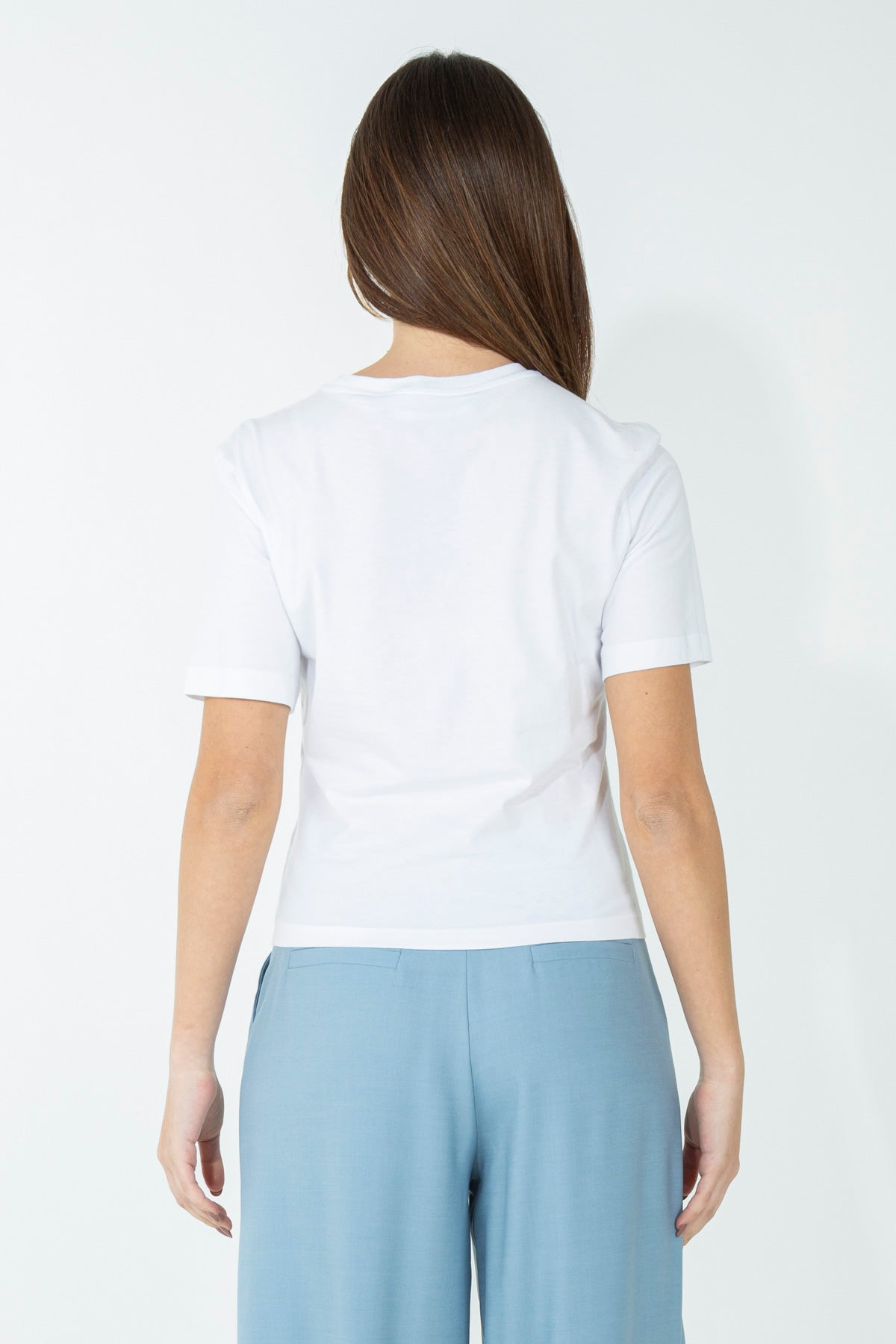 T-shirt con dettagli sartoriali