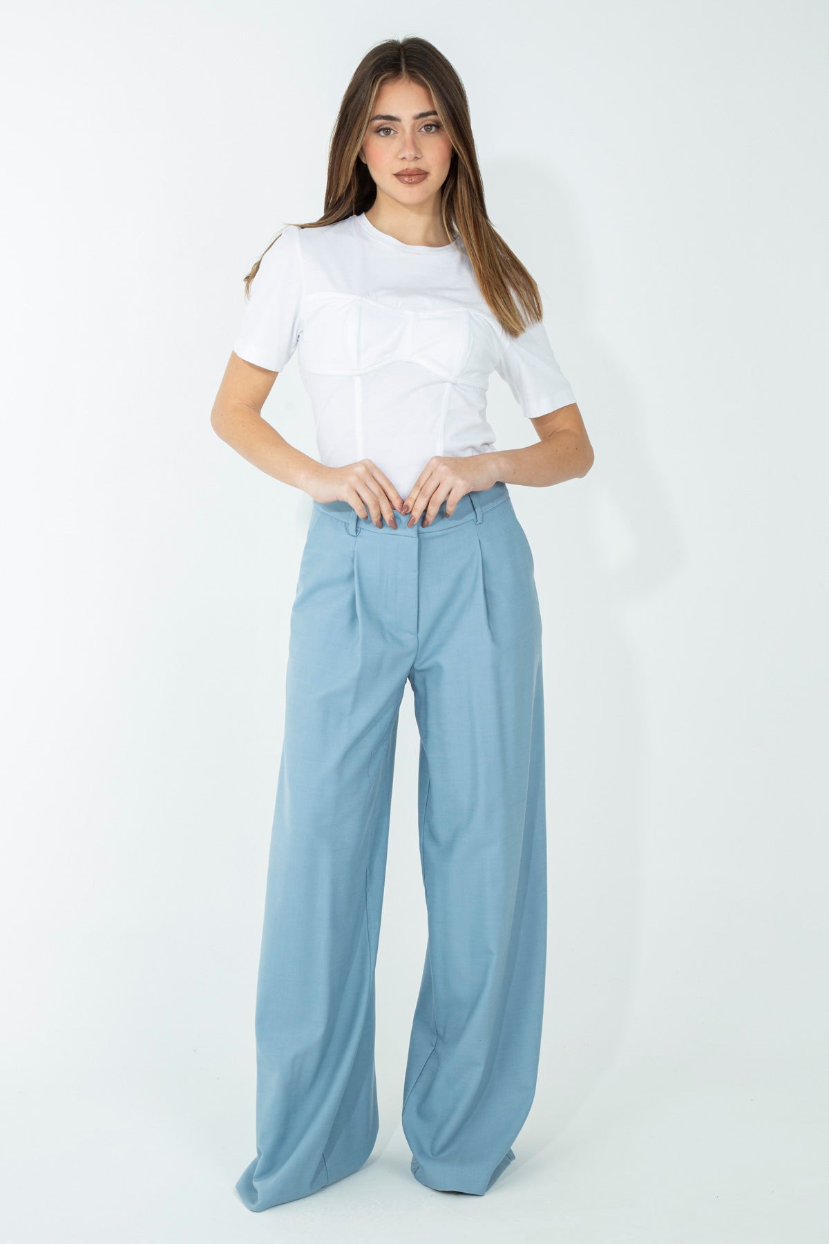 T-shirt con dettagli sartoriali