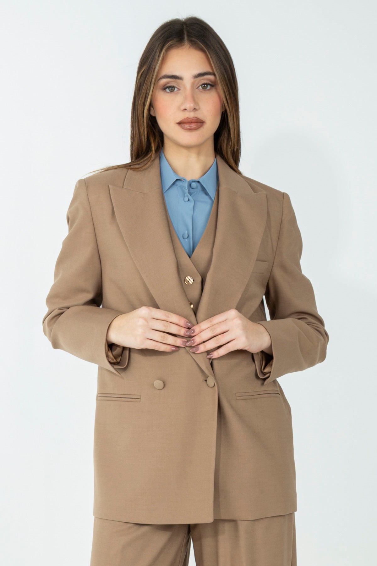 Giacca doppiopetto con bottoni in tono