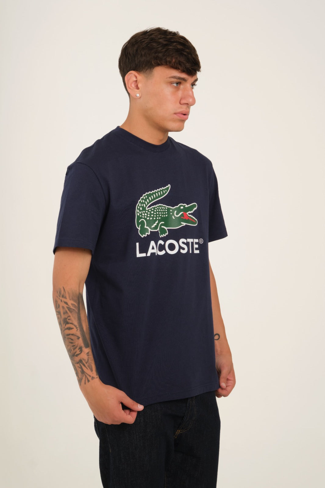 T-shirt con logo grande