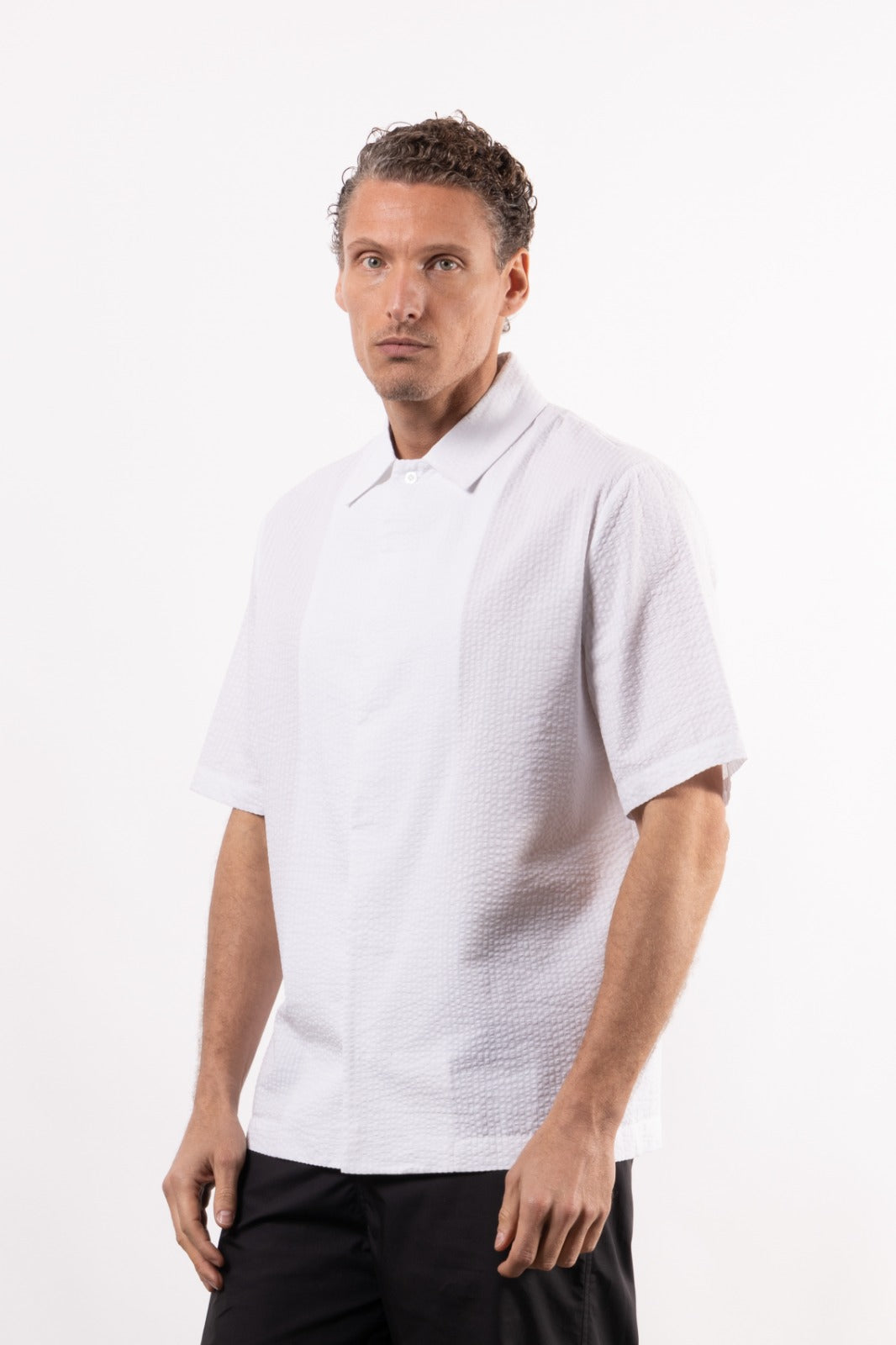 Camicia in tessuto goffrato