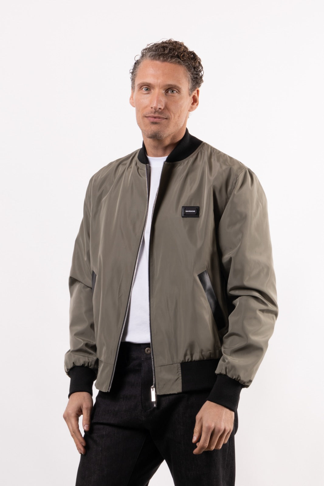 Giubbino bomber in tessuto tecnico